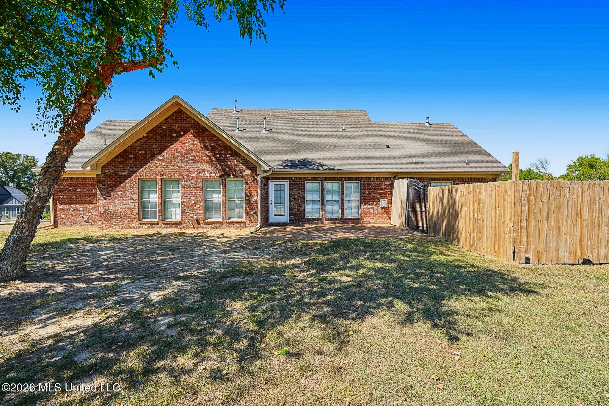 2690 Rodeo Way Property Photo 29