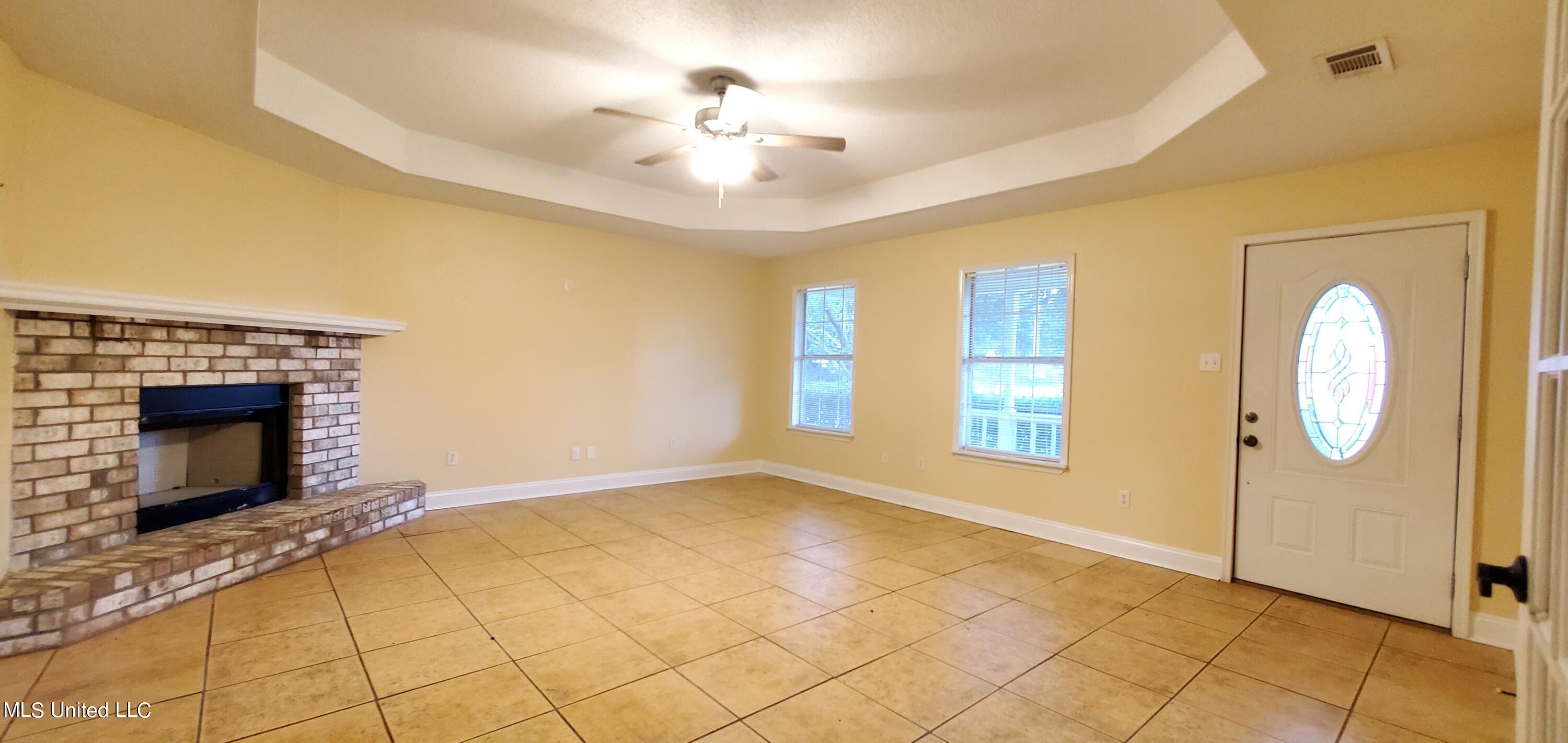 1711 S 2nd Street Property Photo 2