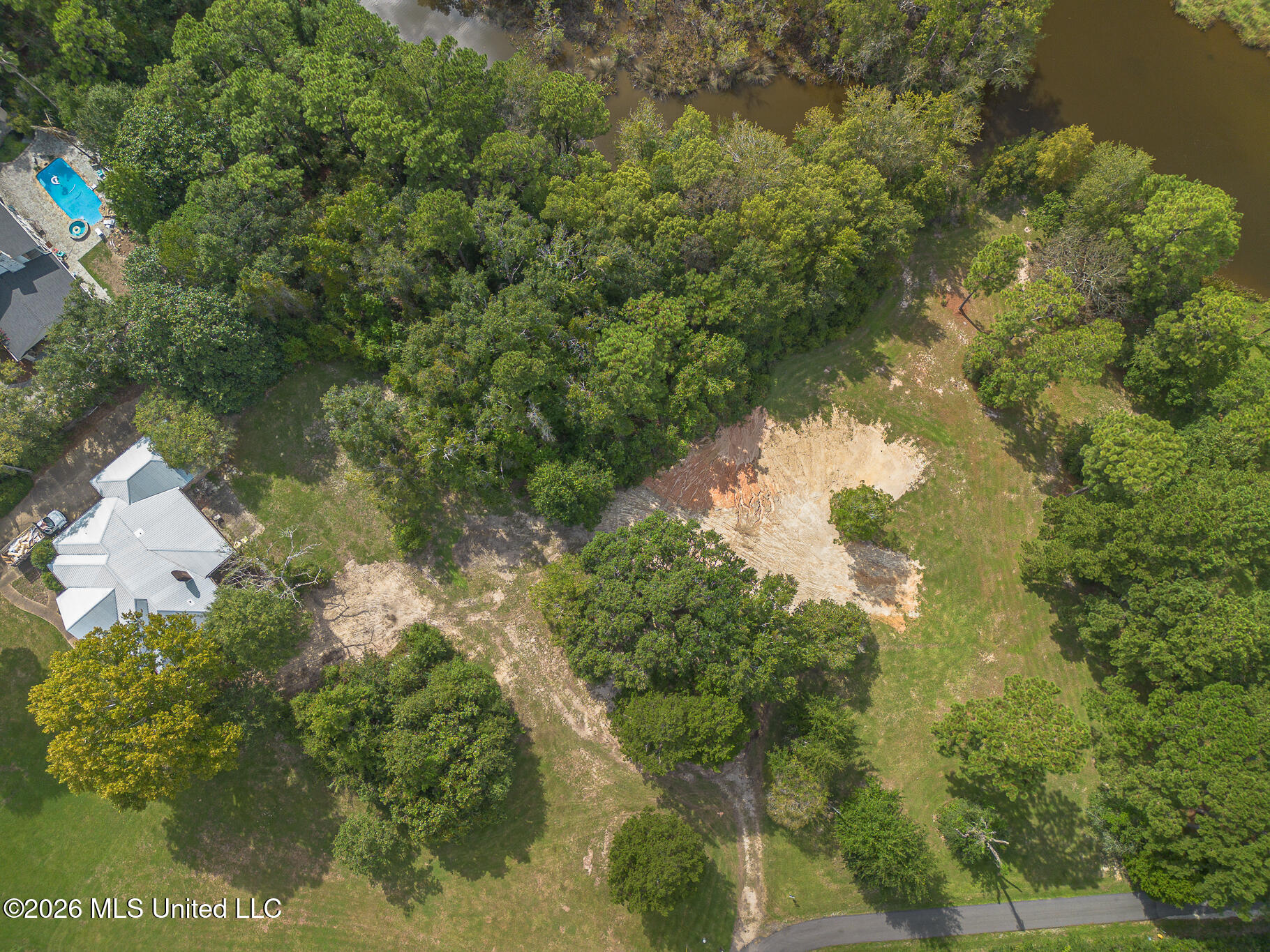 5523 Horseshoe Cove Property Photo 4
