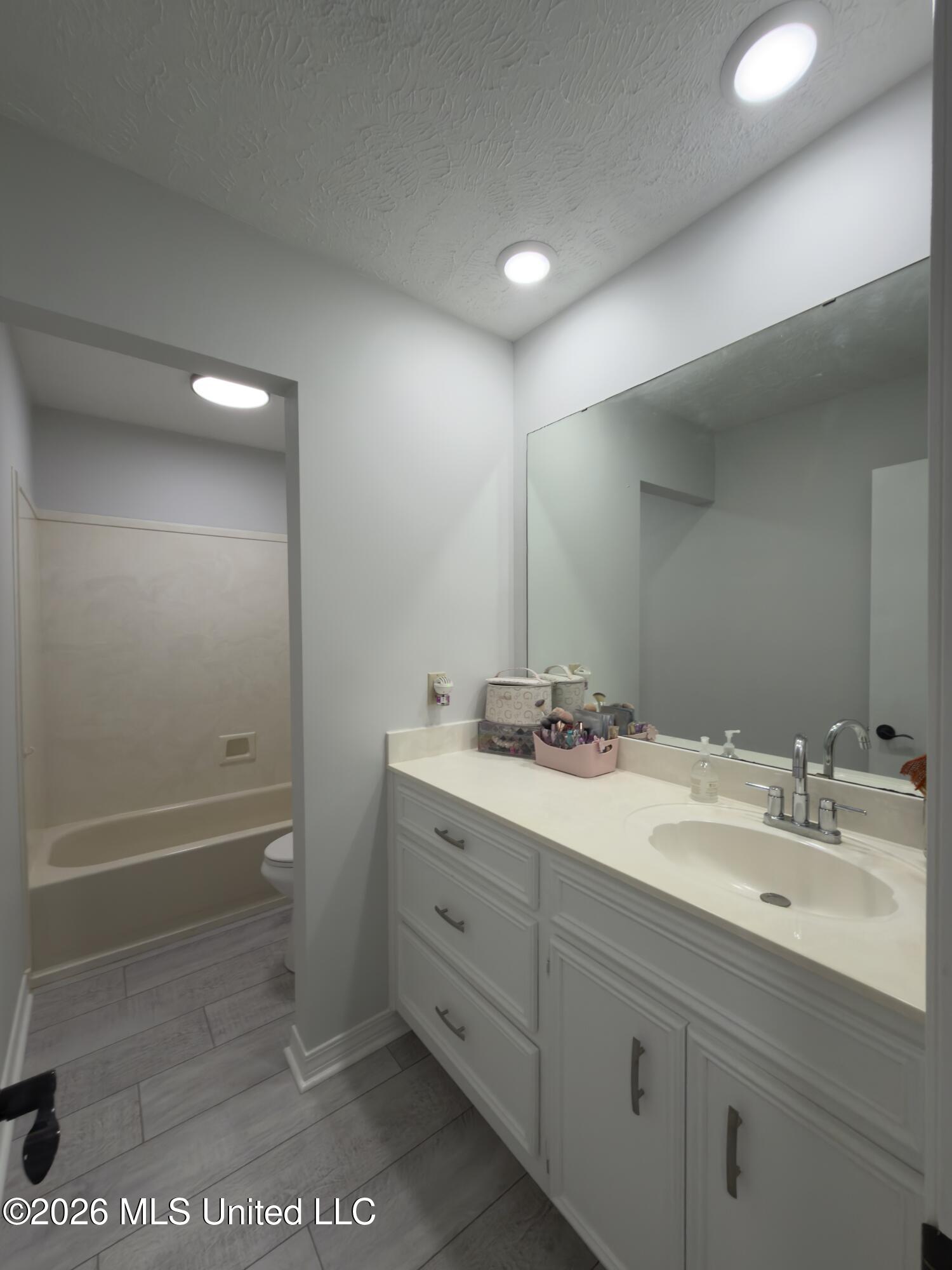540 Brentwood Drive Property Photo 21