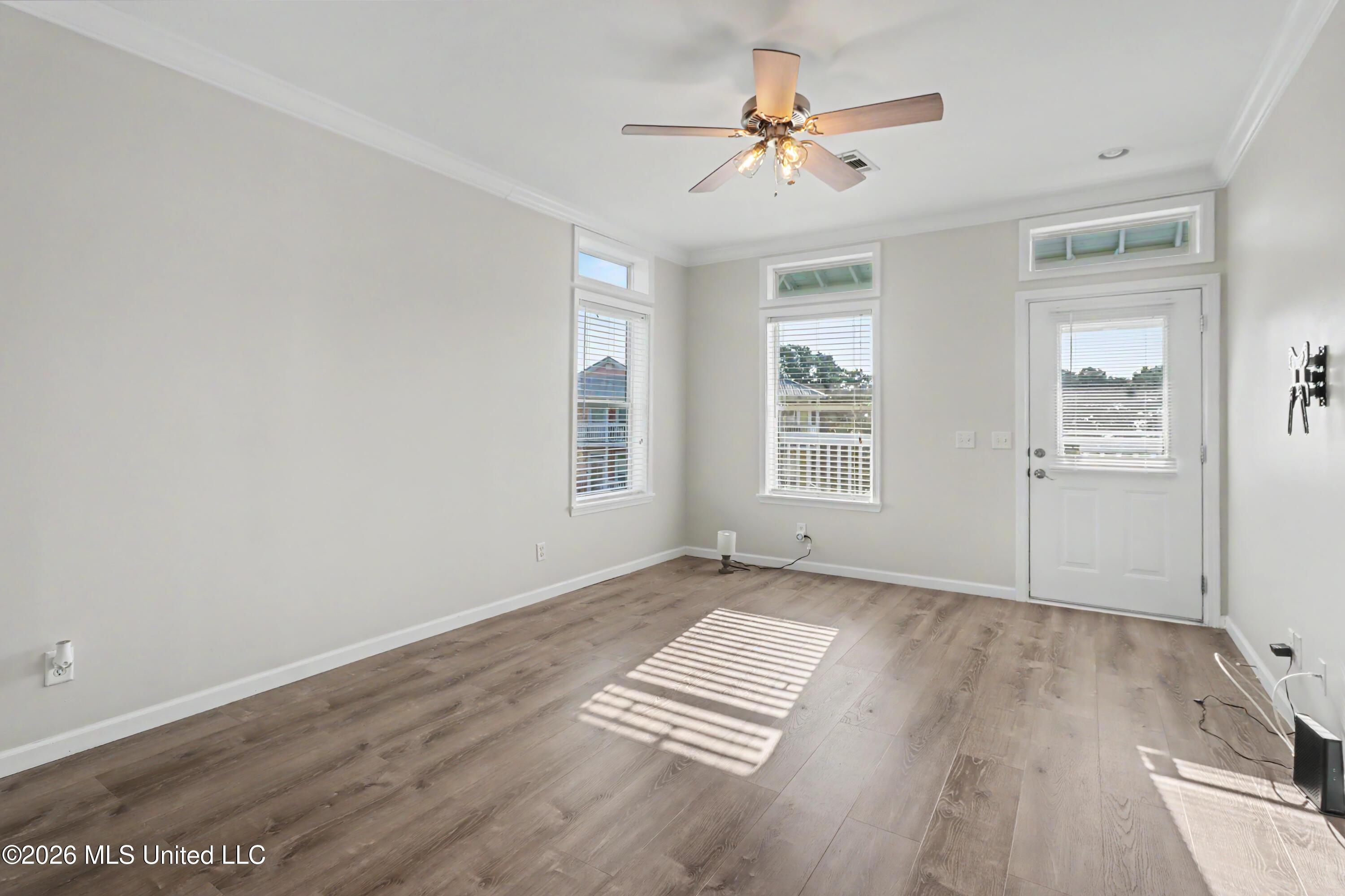 1515 E Beach Boulevard Property Photo 9