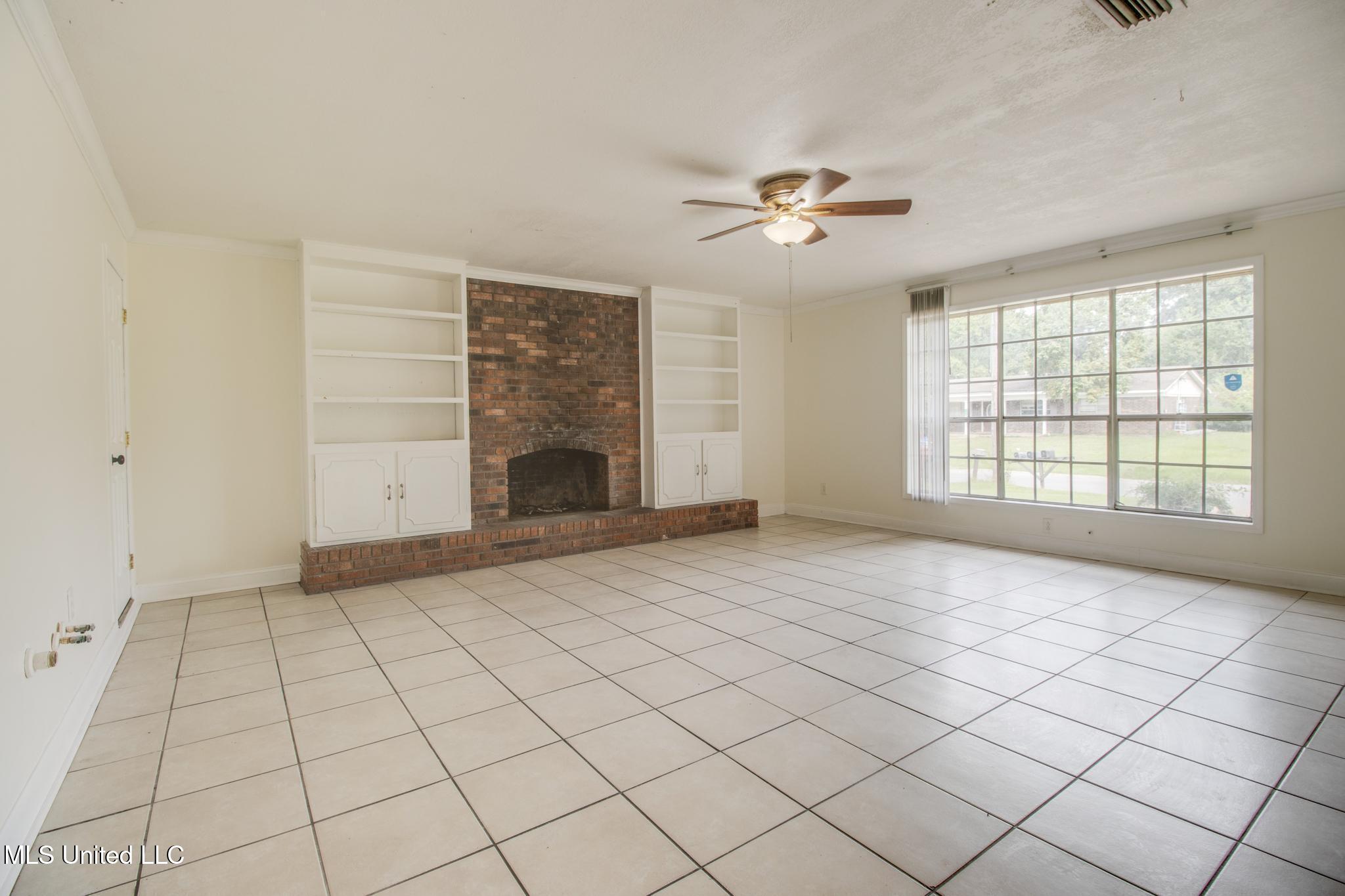 107 Deanna Street Property Photo 6