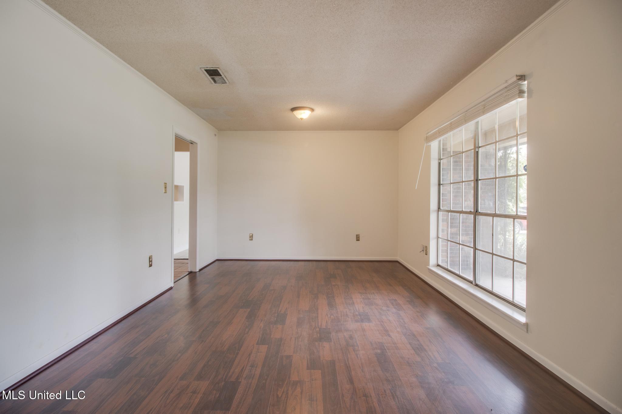 107 Deanna Street Property Photo 14