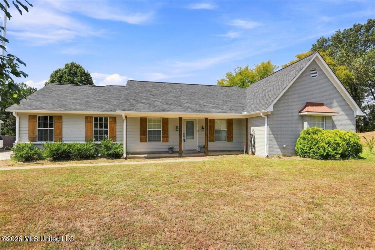 5285 Wildwood Drive Property Photo 2