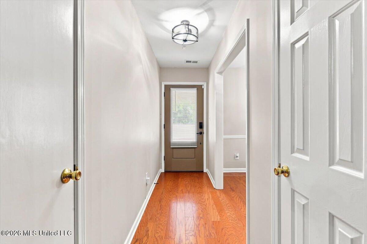 5285 Wildwood Drive Property Photo 5