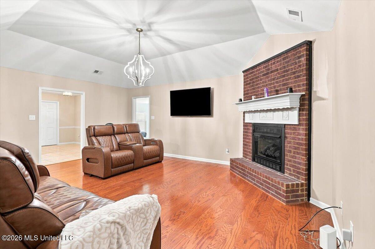 5285 Wildwood Drive Property Photo 9