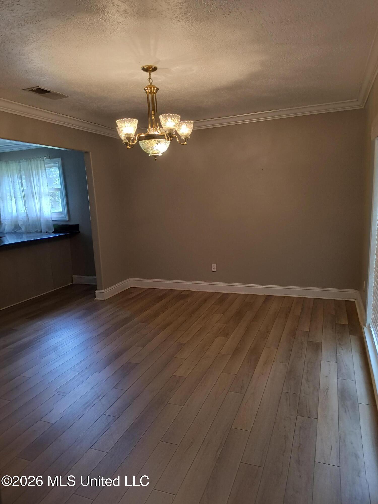 900 S Sea Cove Street Property Photo 8