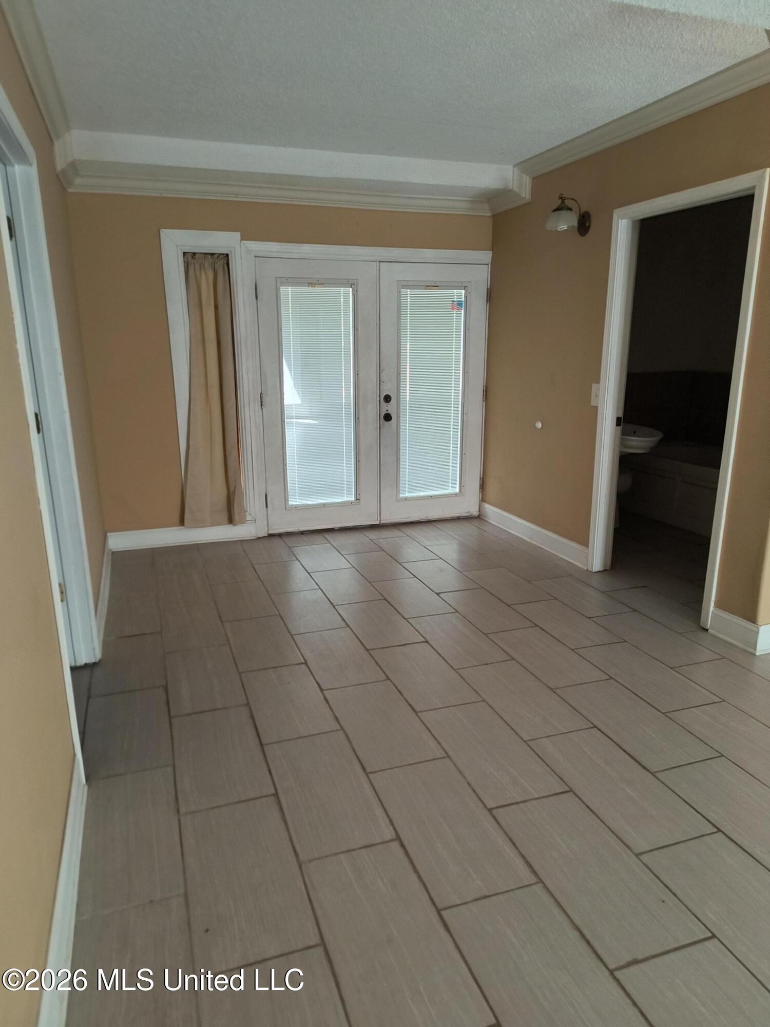 900 S Sea Cove Street Property Photo 14