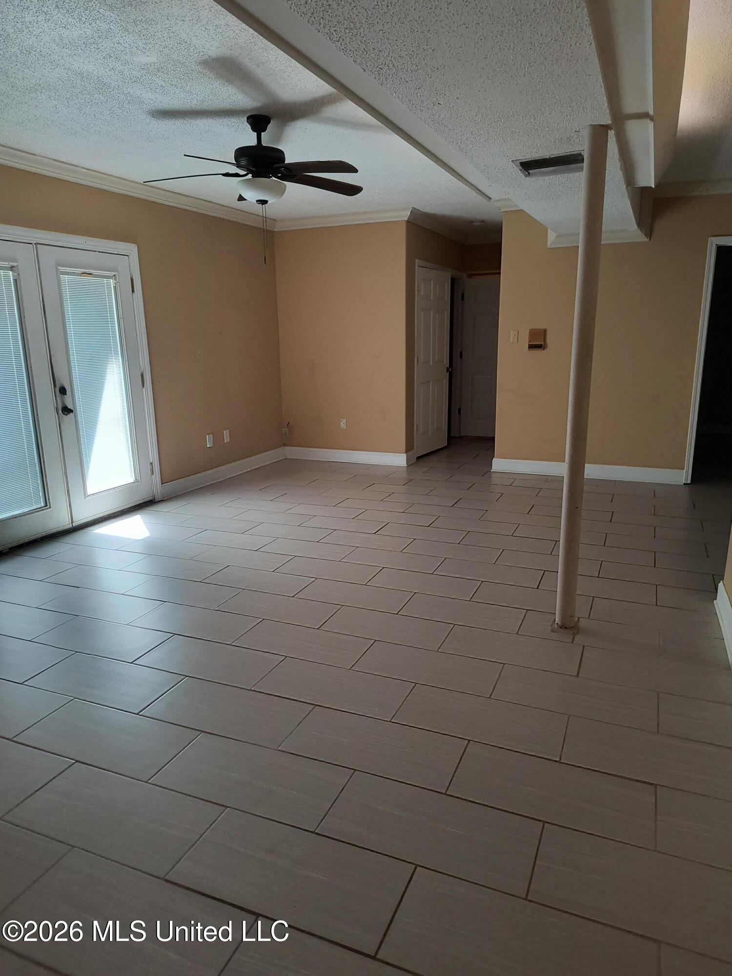 900 S Sea Cove Street Property Photo 15