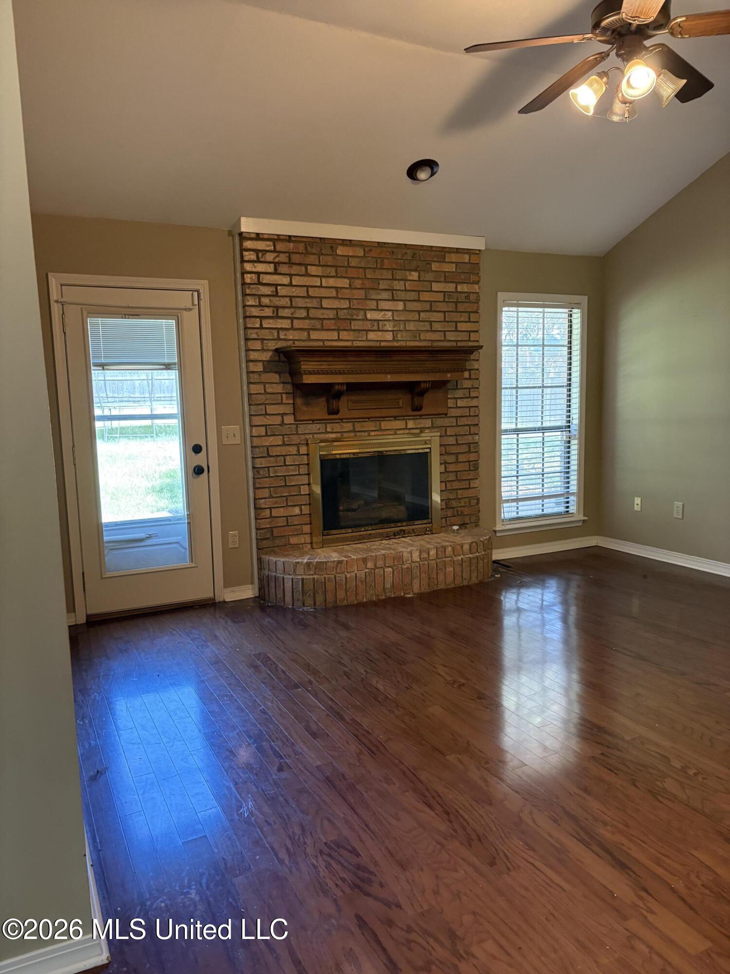 440 Brentwood Drive Property Photo 6