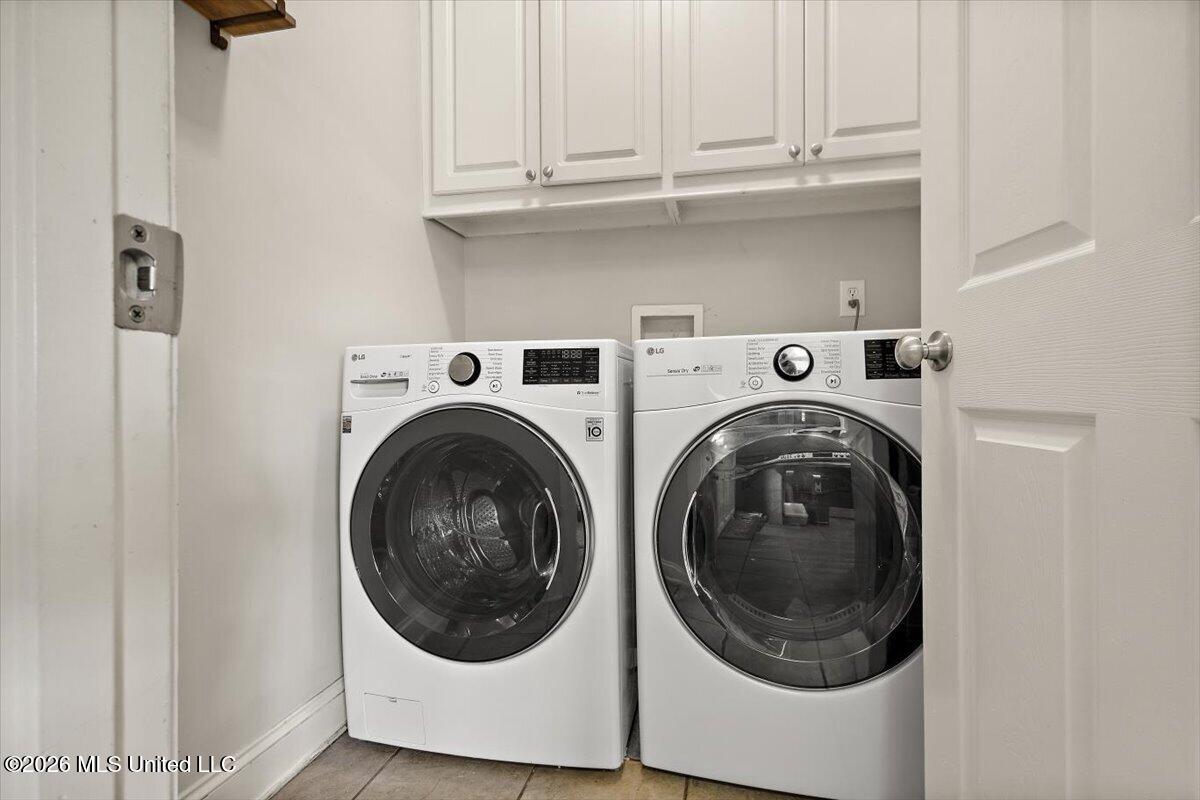 102 Eastland Cove Property Photo 24
