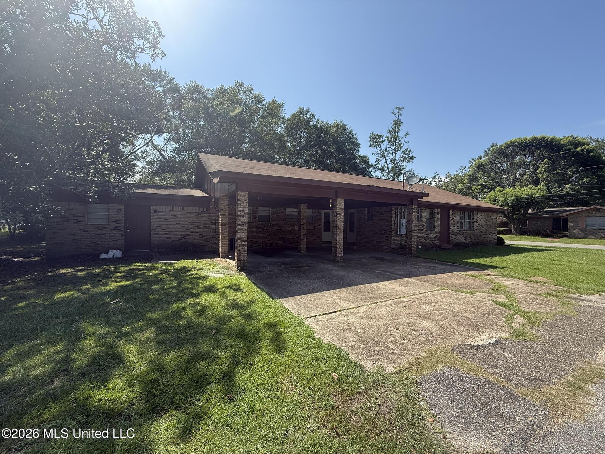 4848 Saphire Avenue Property Photo 2