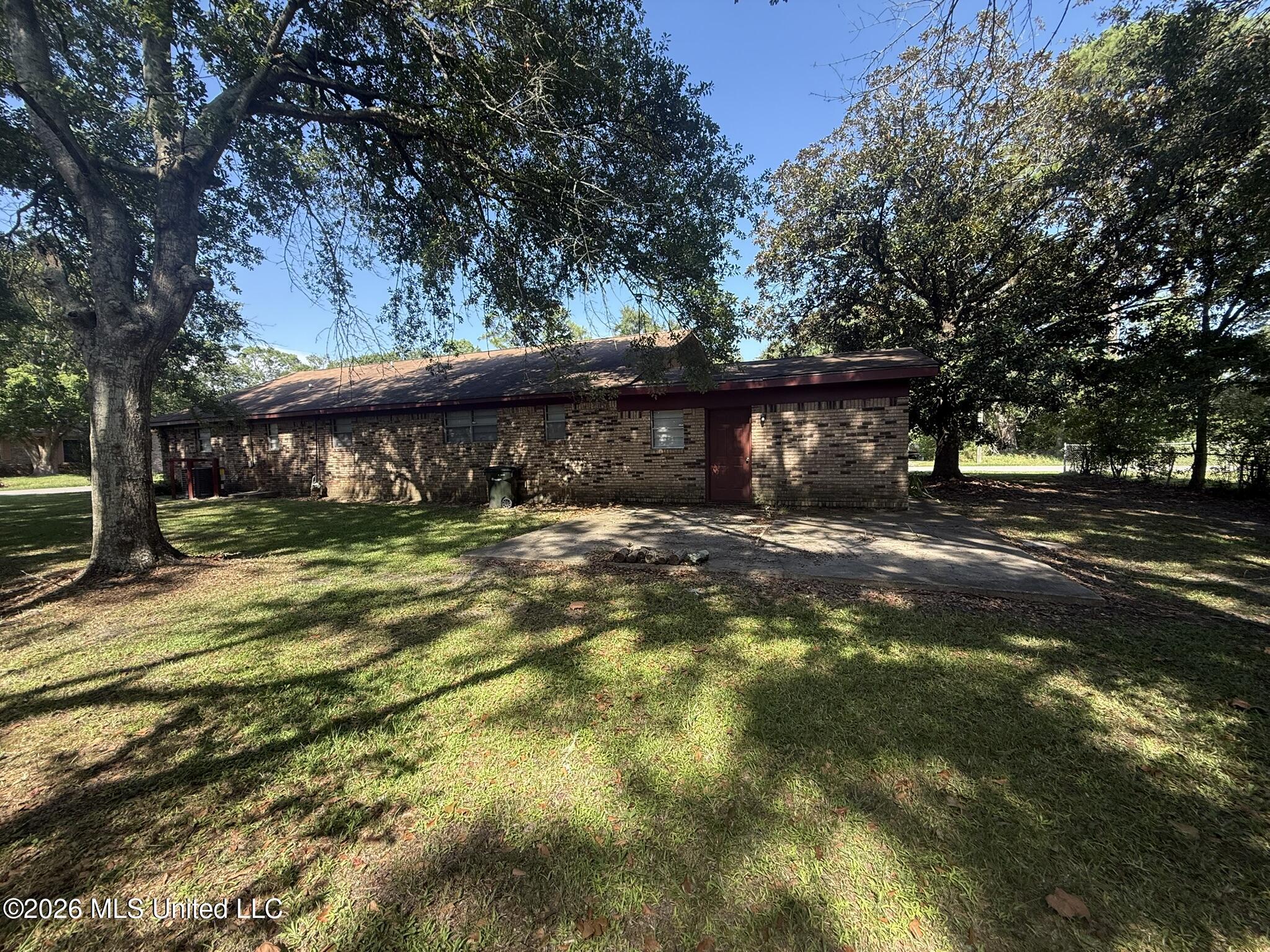 4848 Saphire Avenue Property Photo 6