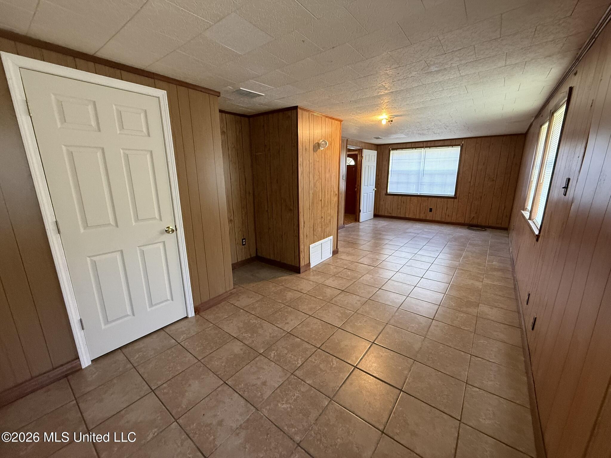 4848 Saphire Avenue Property Photo 18