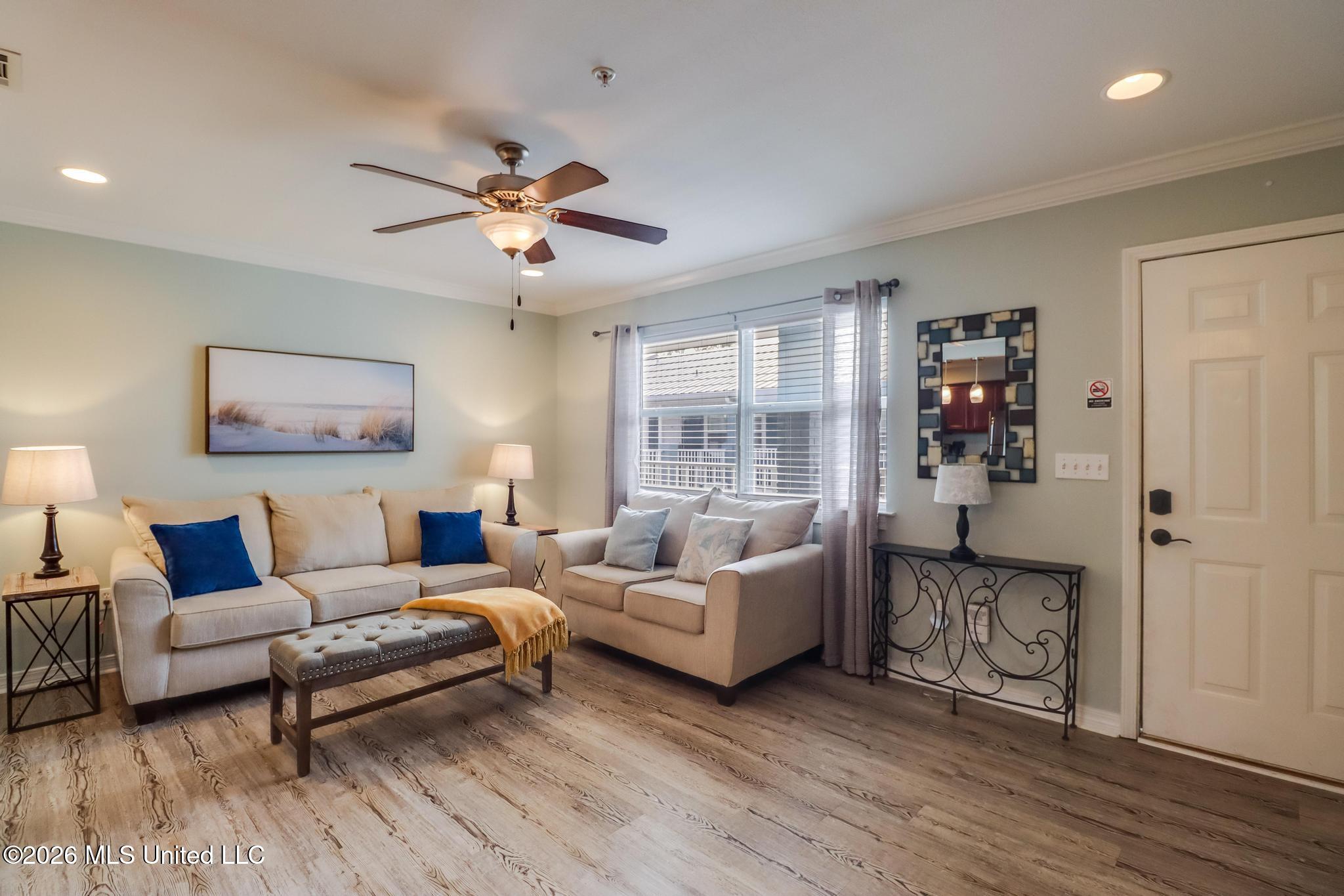 1282 Beach Boulevard Property Photo 5