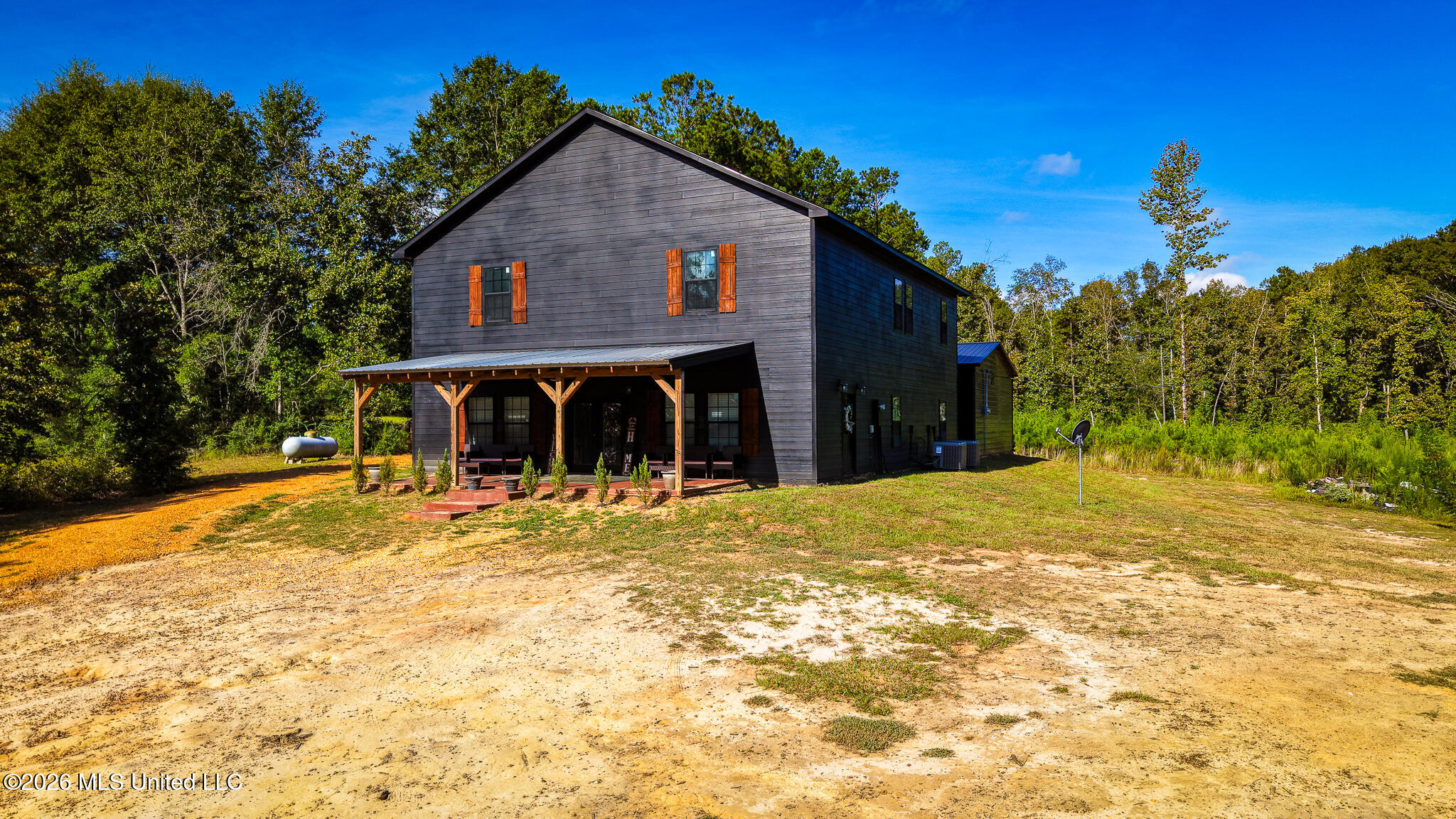 622 Highway 583 Property Photo 29