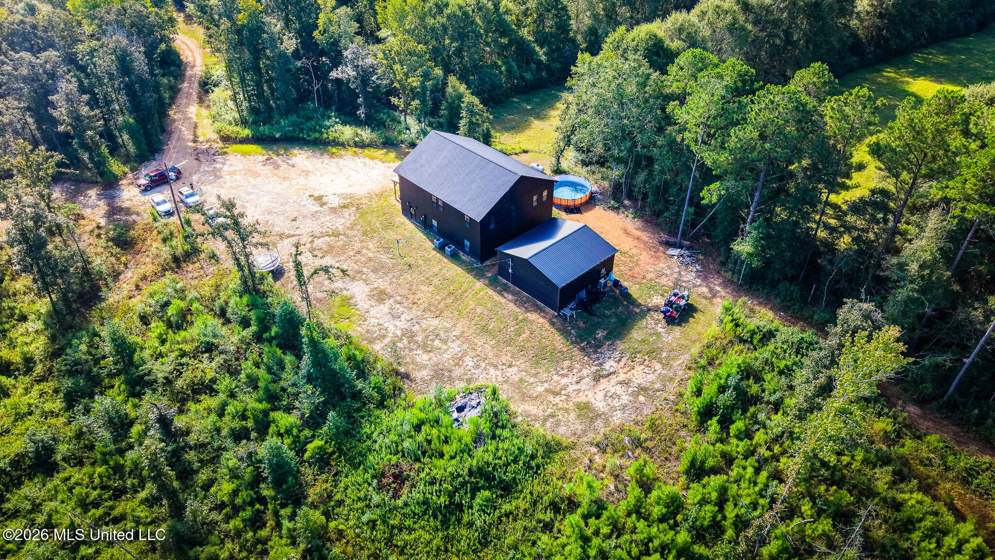 622 Highway 583 Property Photo 33