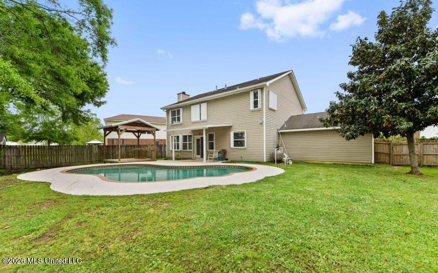 2073 Stone Bridge Drive Property Photo 2