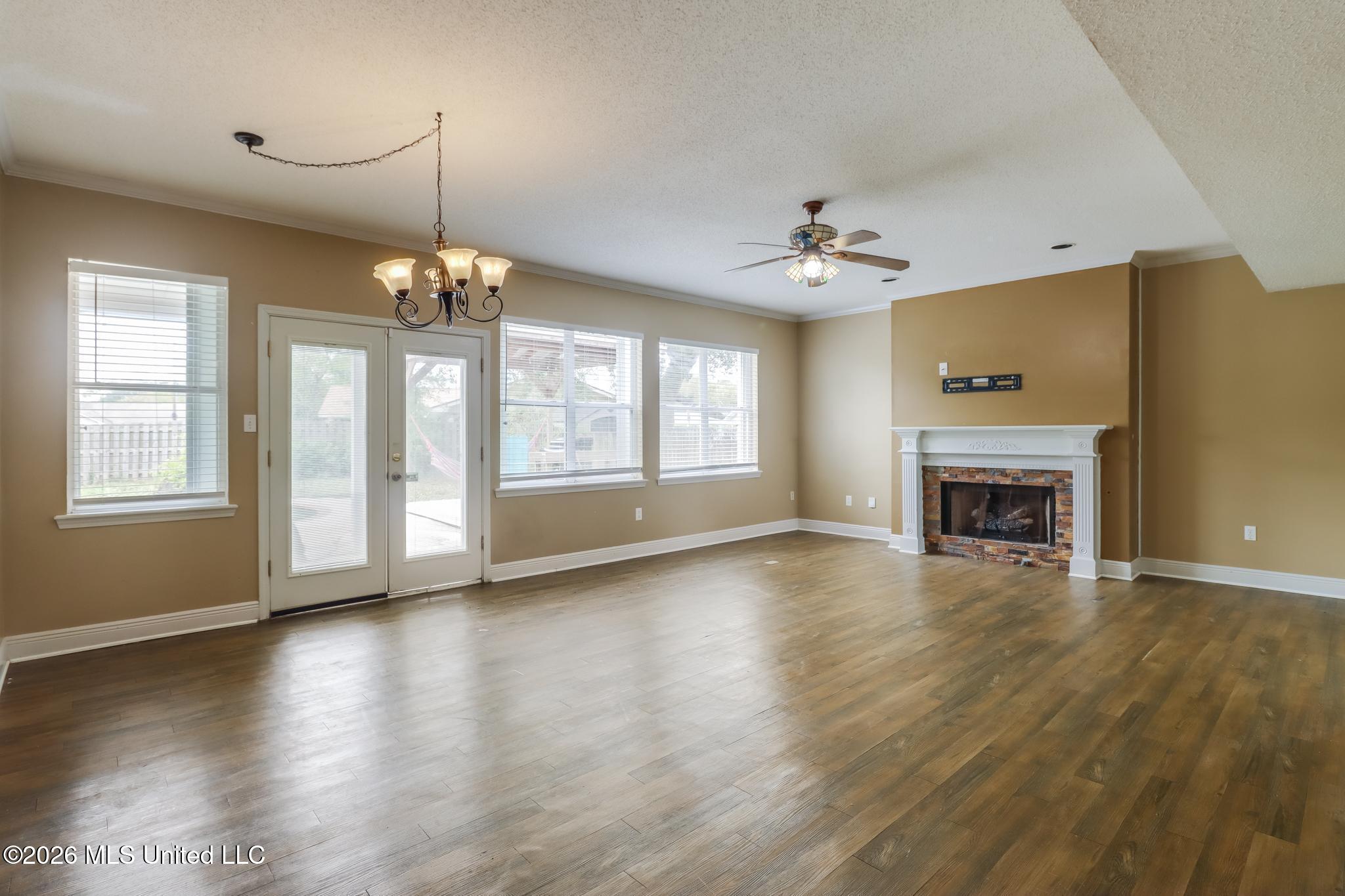 2073 Stone Bridge Drive Property Photo 6