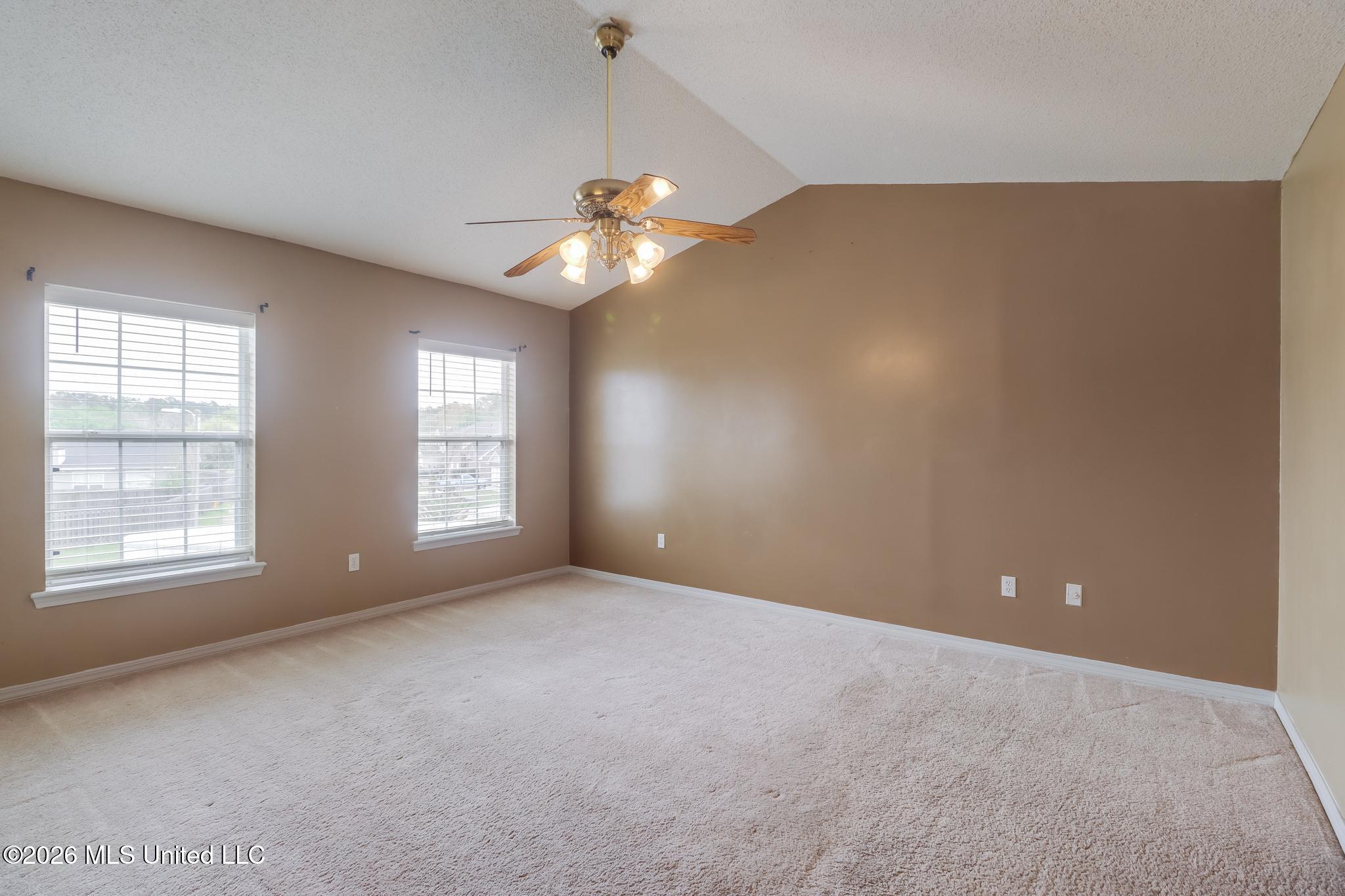 2073 Stone Bridge Drive Property Photo 15