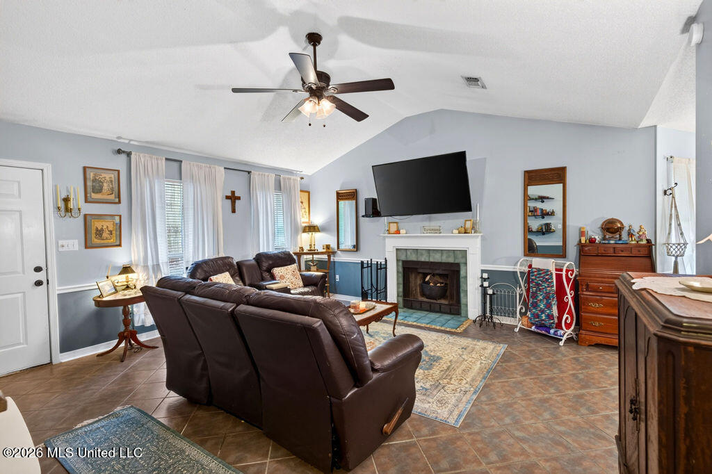 9534 Laa La Way Property Photo 9