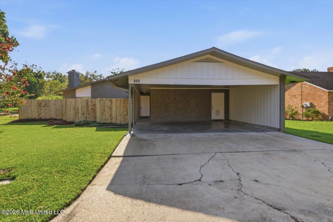 105 Carrie Drive Property Photo 2