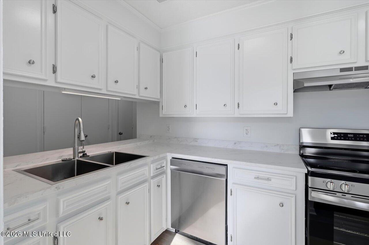 105 Carrie Drive Property Photo 10