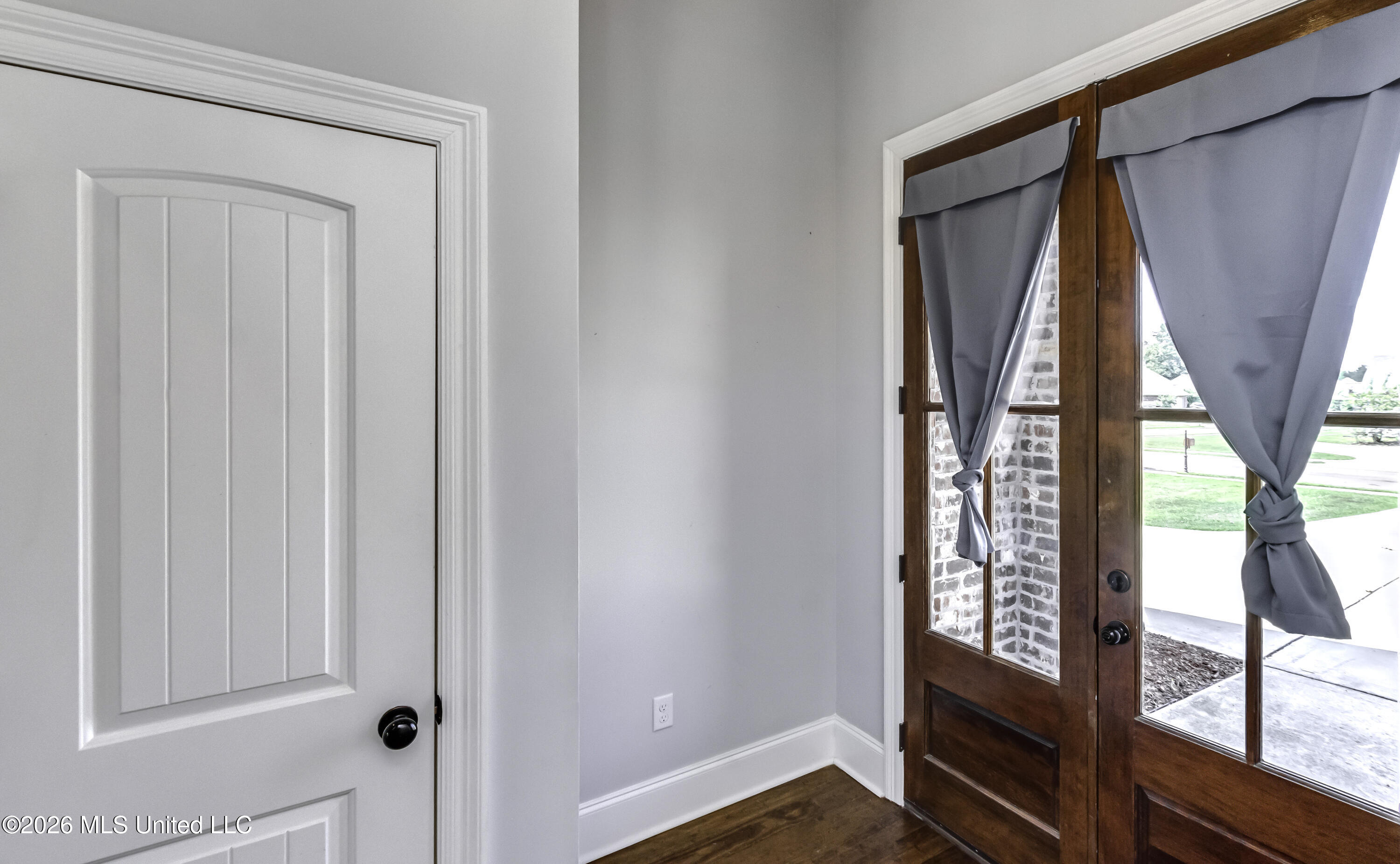 162 Sweetbriar Circle Property Photo 3
