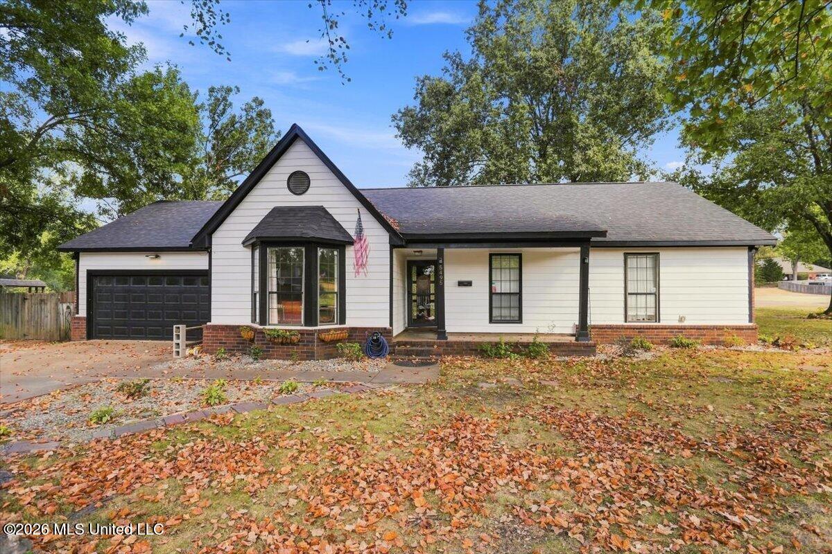 5495 Plum Tree Cove Property Photo 1
