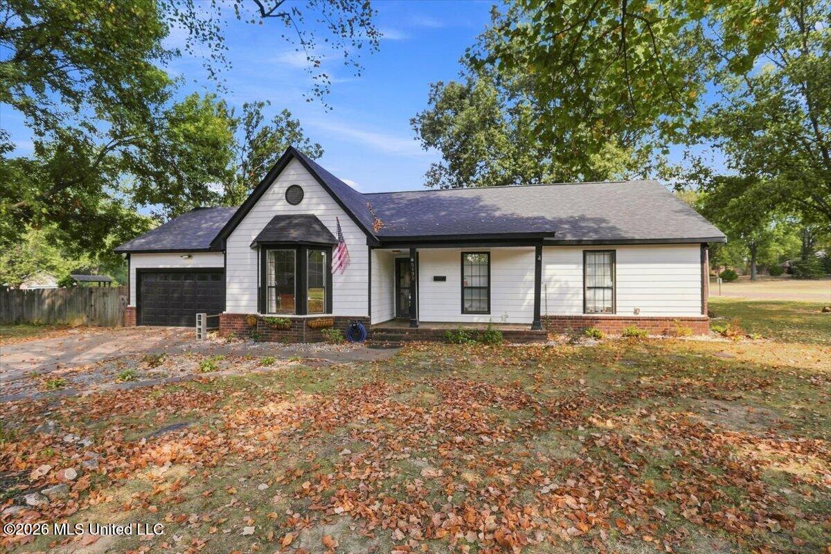 5495 Plum Tree Cove Property Photo 2