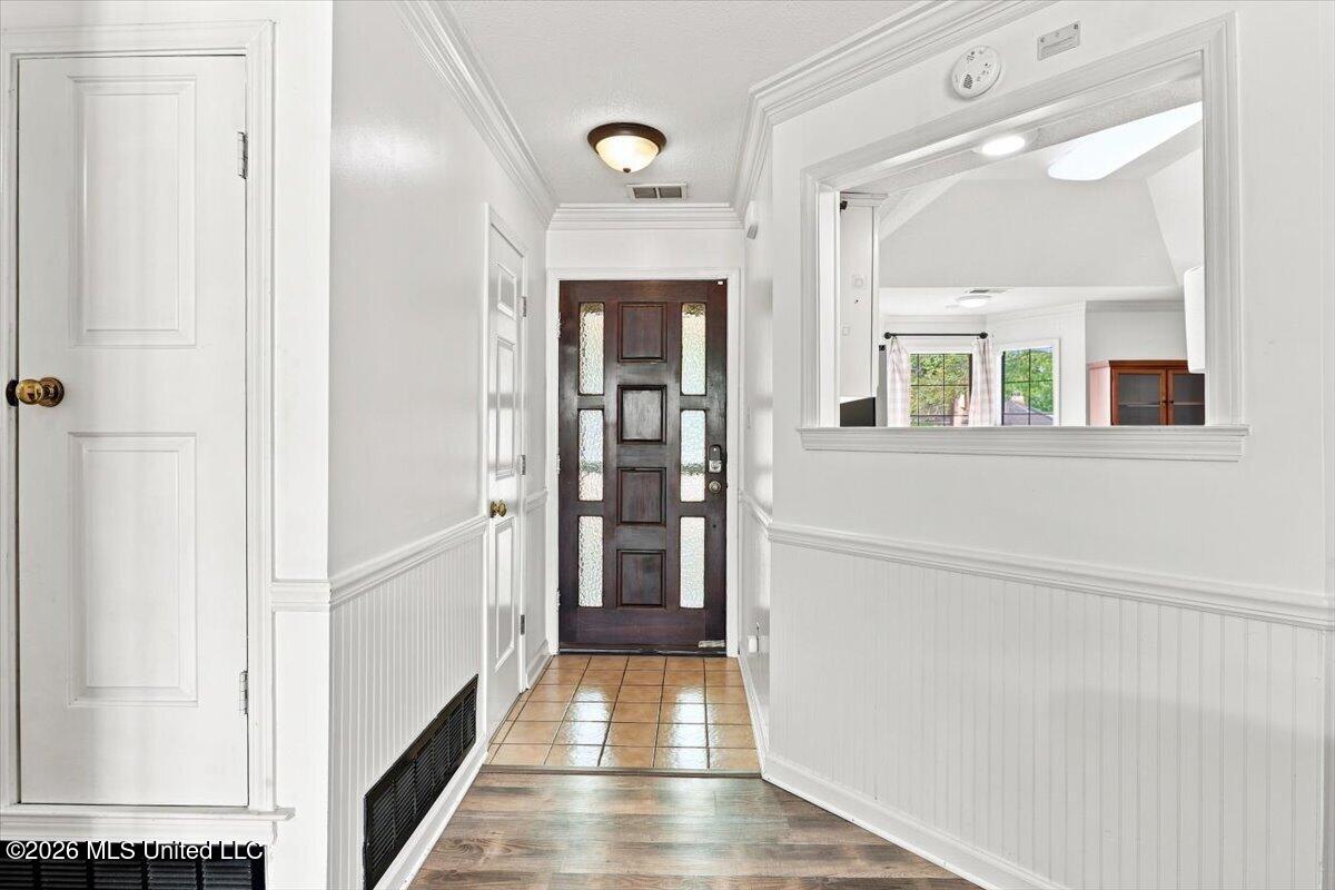 5495 Plum Tree Cove Property Photo 5
