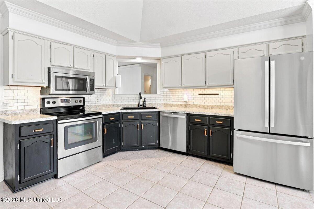 5495 Plum Tree Cove Property Photo 13