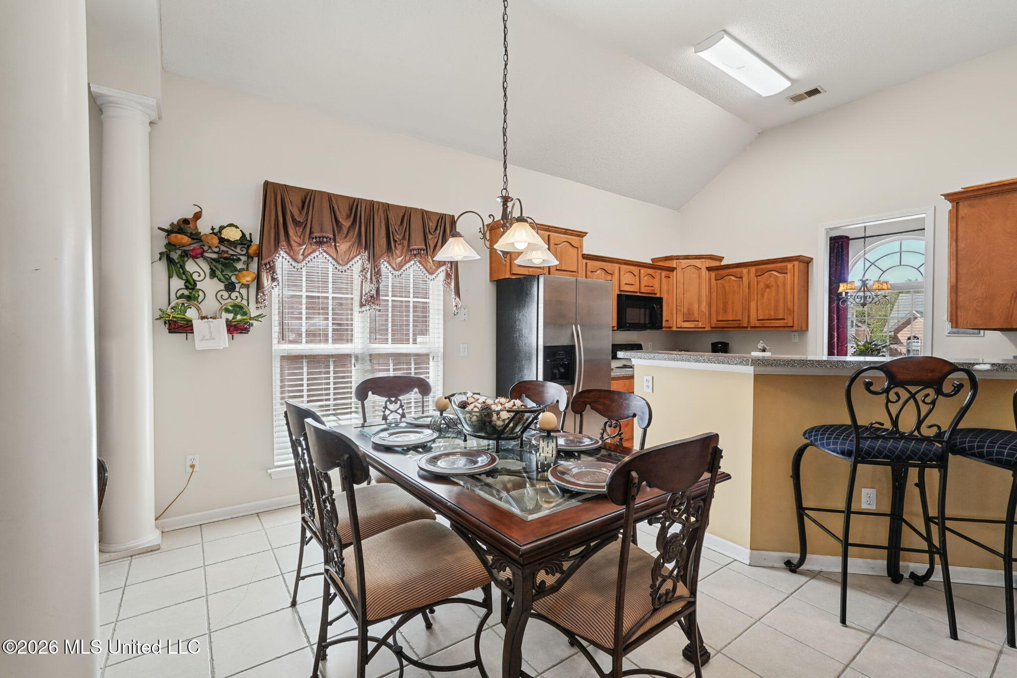 1091 Warwick Place Property Photo 11