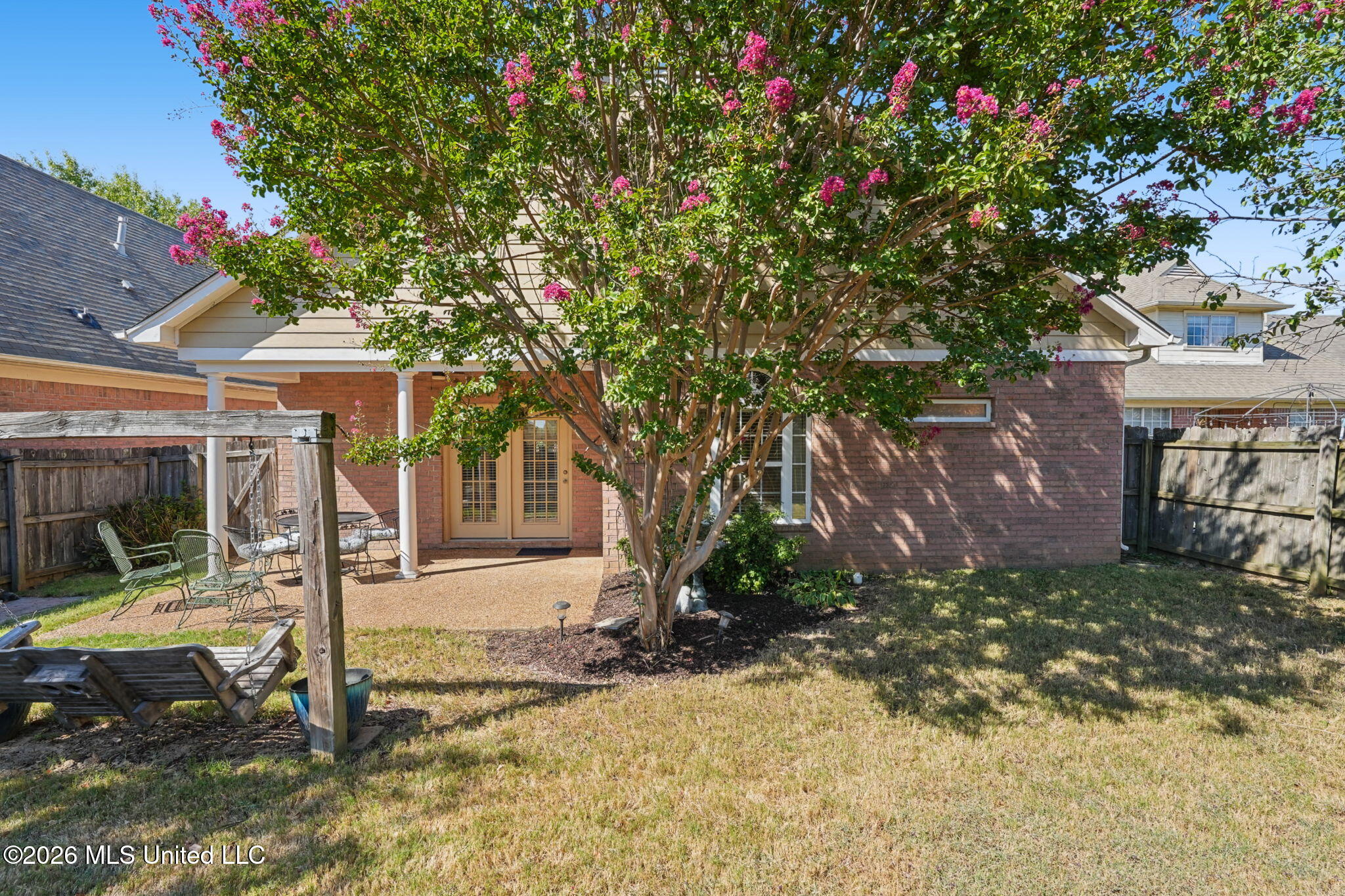 1091 Warwick Place Property Photo 23