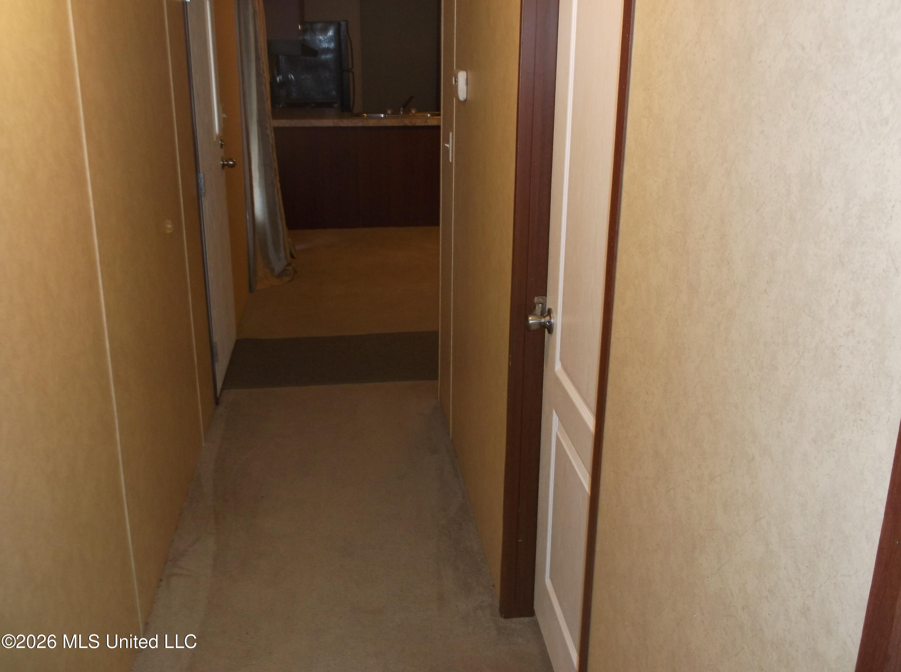 4019 E Fernwood Road Property Photo 2