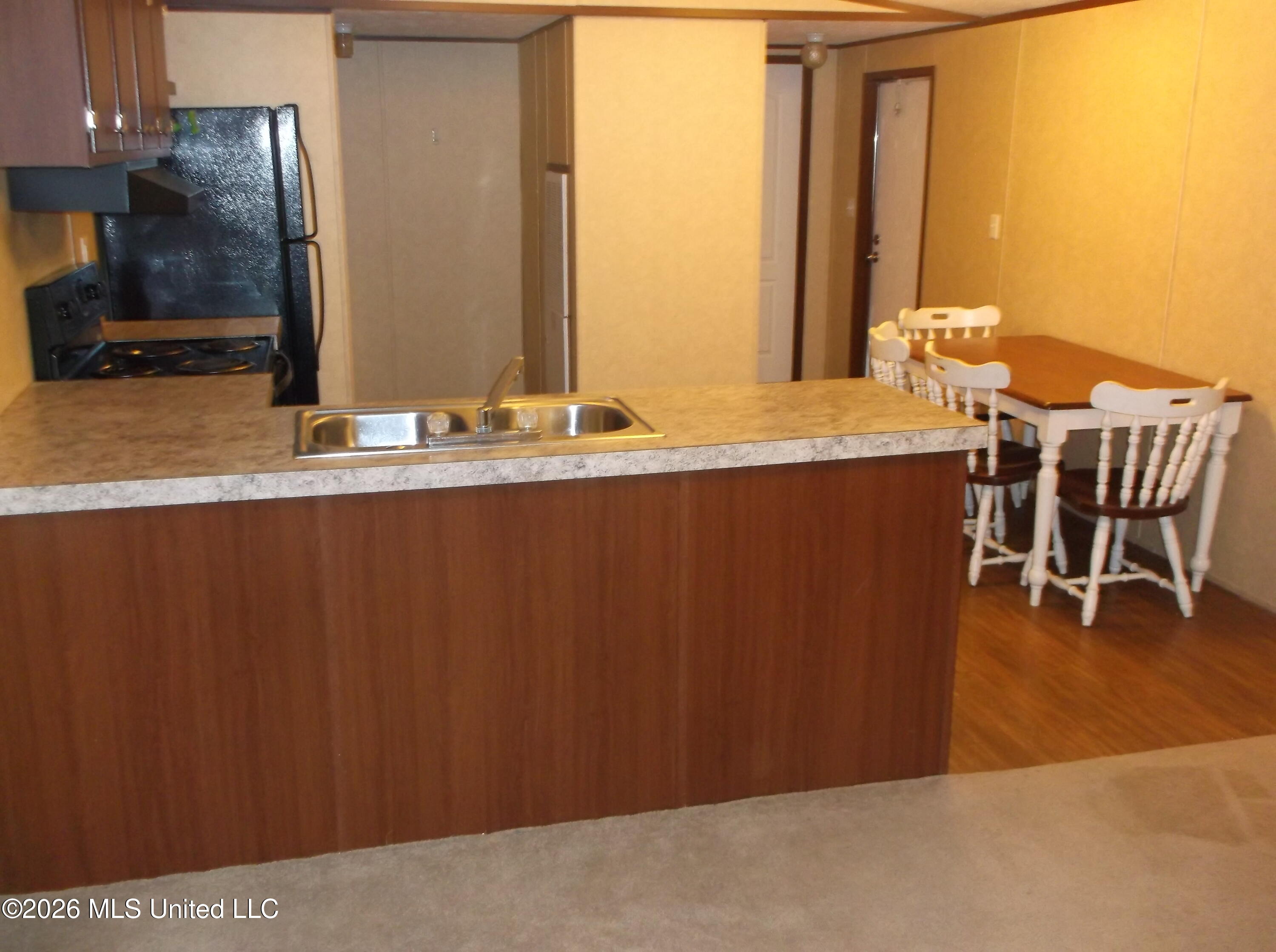 4019 E Fernwood Road Property Photo 8