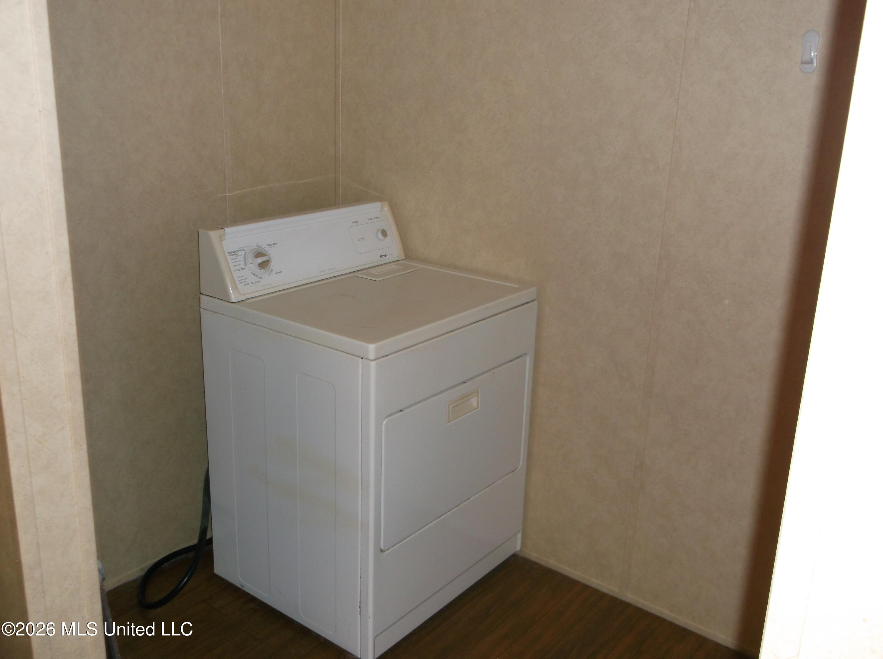 4019 E Fernwood Road Property Photo 13