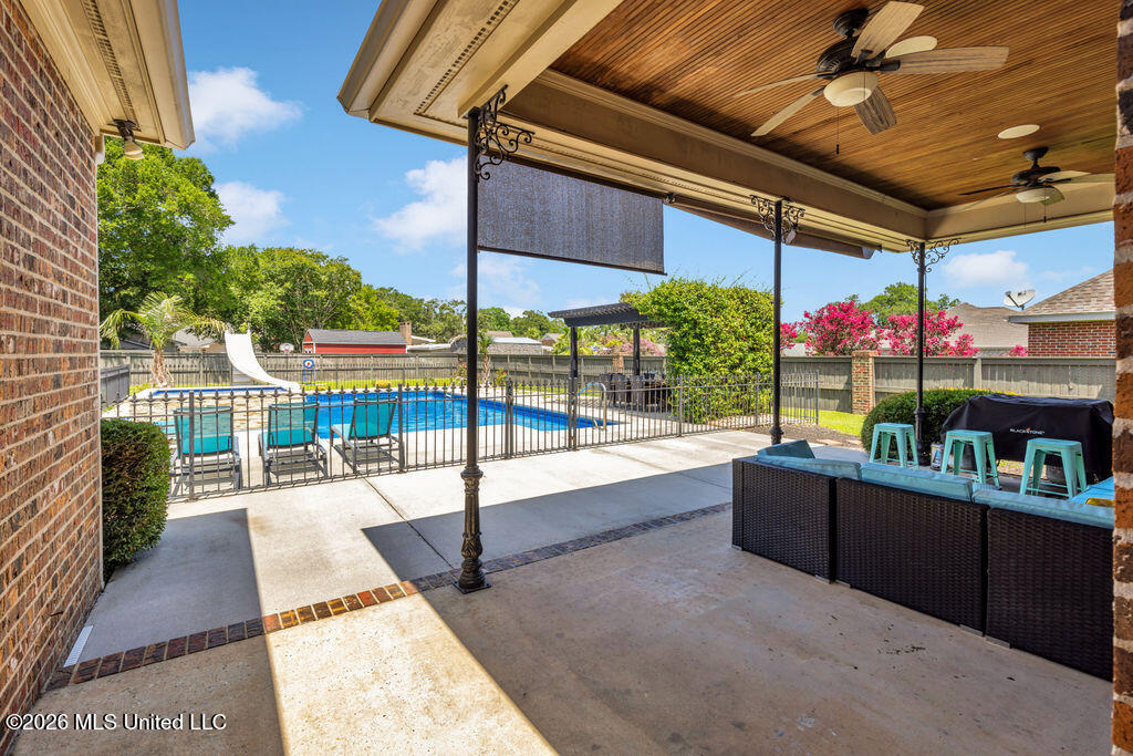 315 Goose Pointe Boulevard Property Photo 8