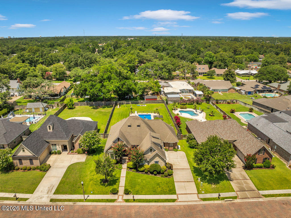 315 Goose Pointe Boulevard Property Photo 13