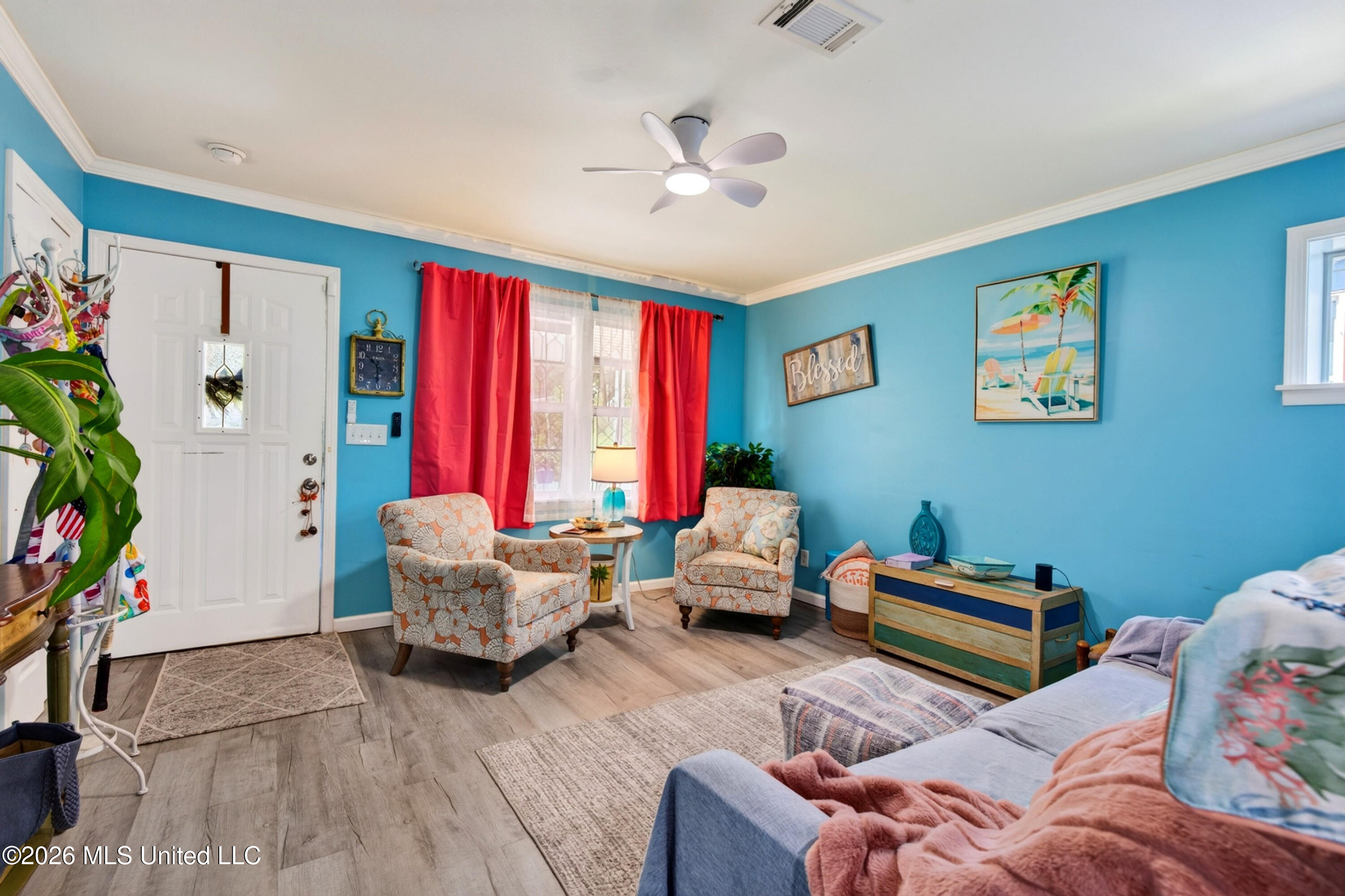 2512 Kenneth Avenue Property Photo 4