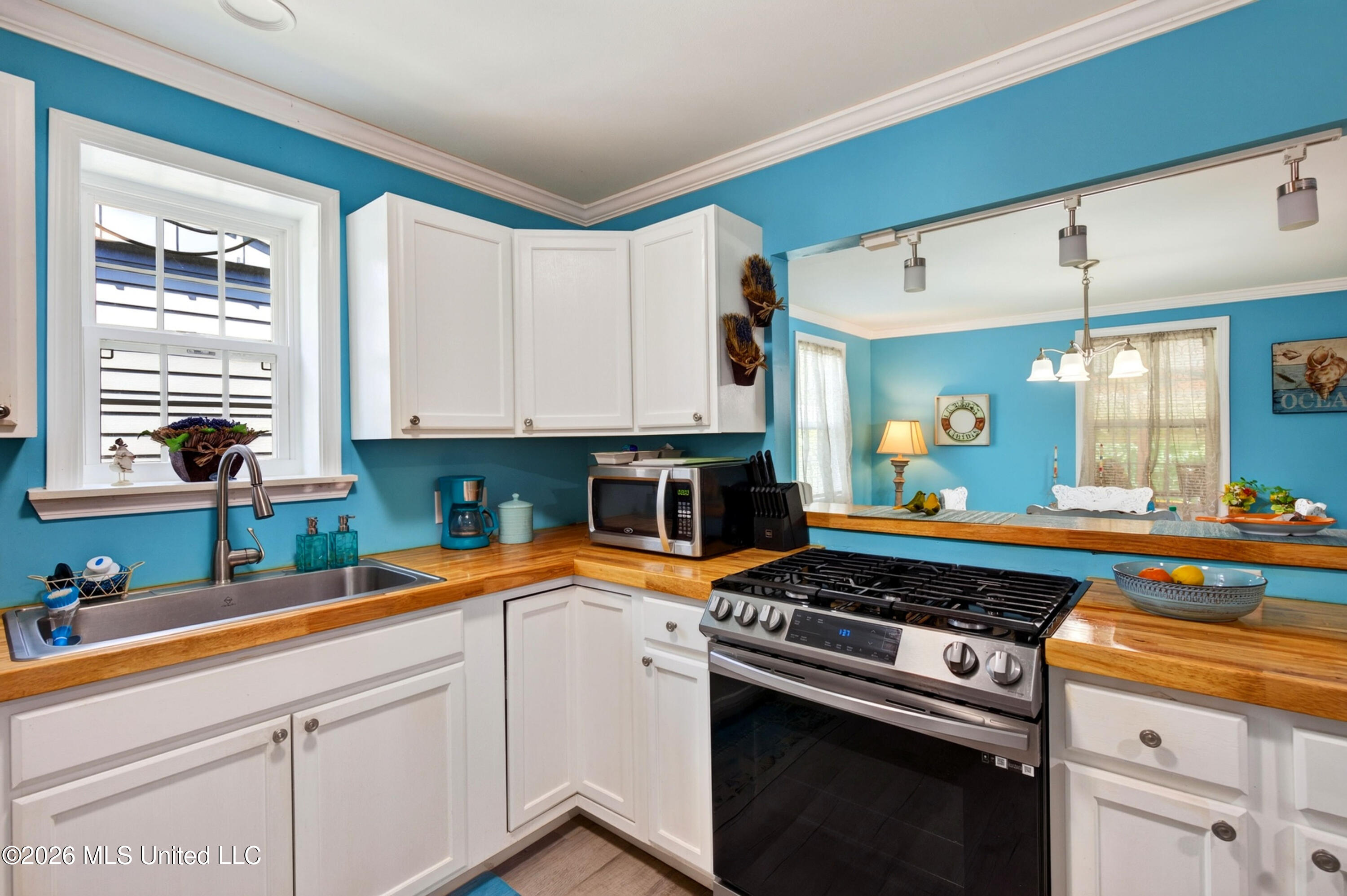 2512 Kenneth Avenue Property Photo 10