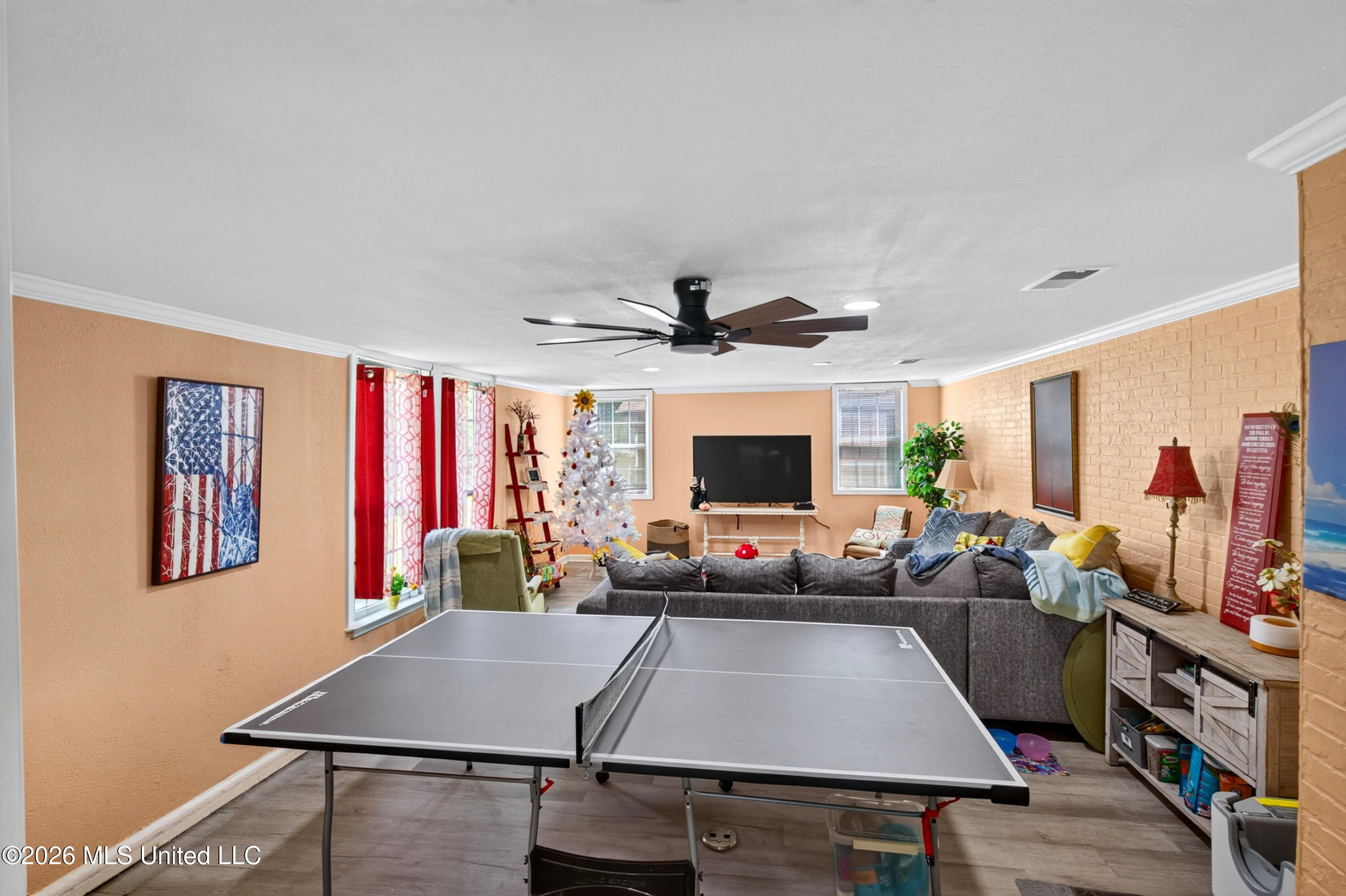 2512 Kenneth Avenue Property Photo 16