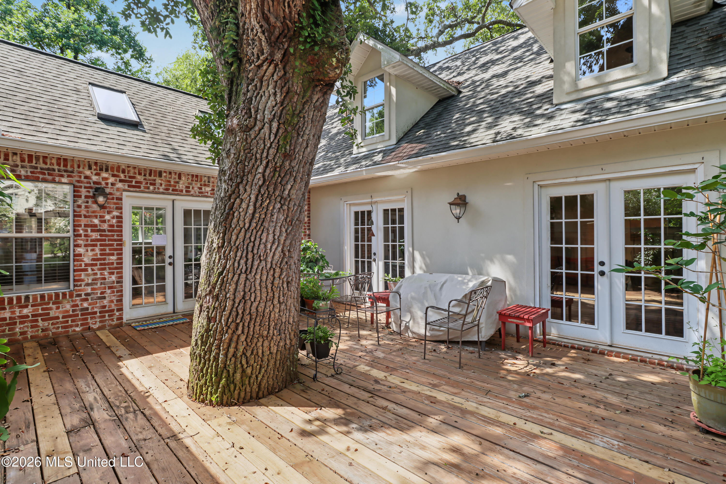 916 Bent Tree Circle Property Photo 7