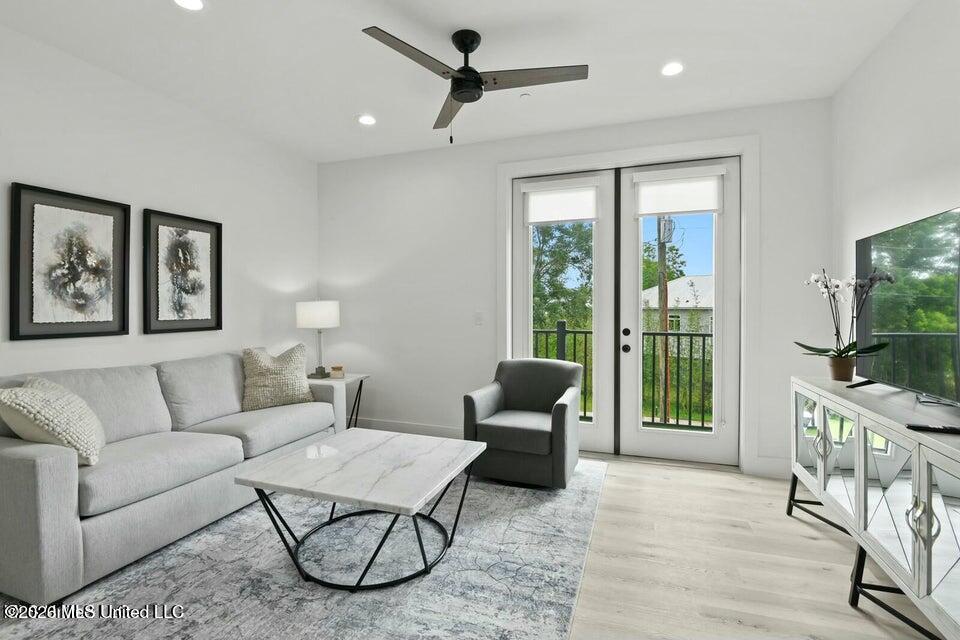1302 Magnolia Street Property Photo 3