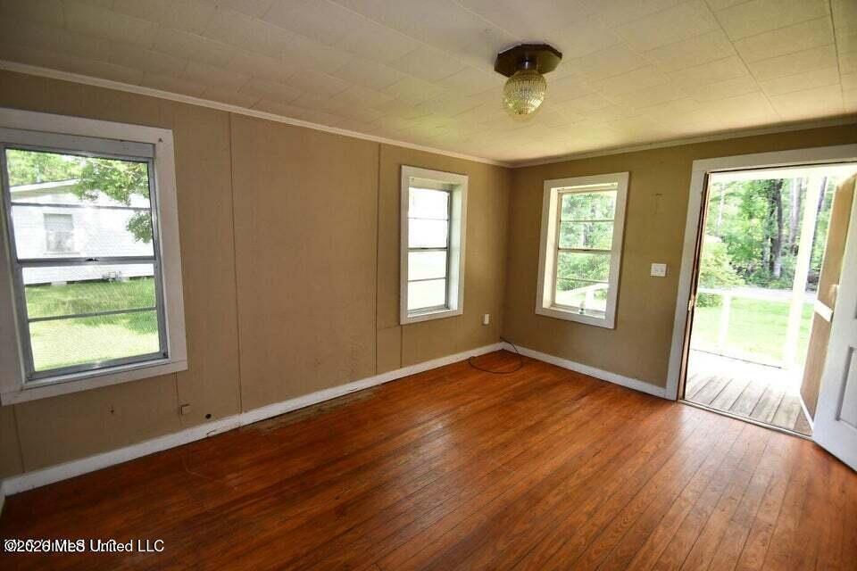 105 Florida Avenue Property Photo 4