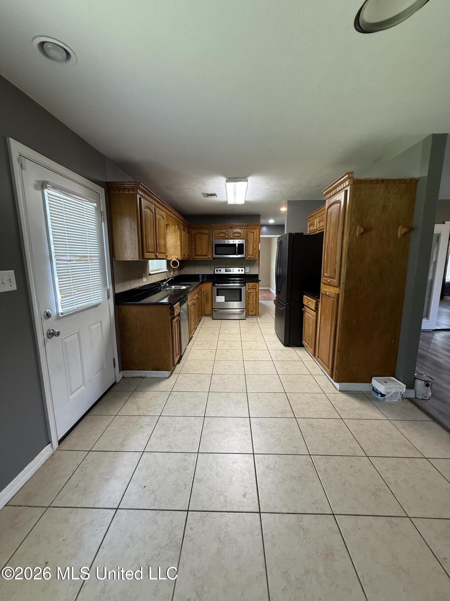 1359 Gloria Trail Ne Property Photo 3