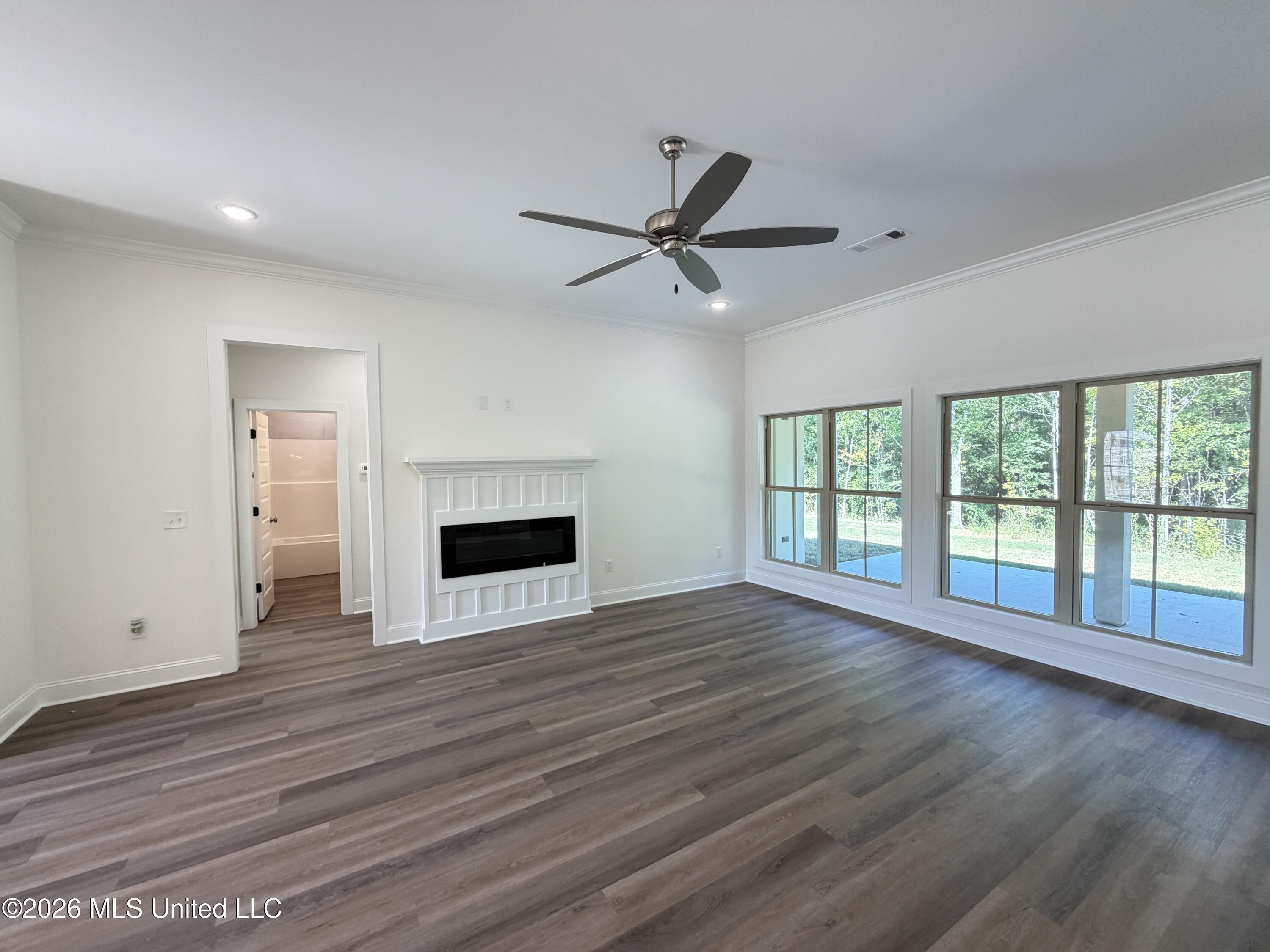 145 Stapleton Drive Property Photo 4