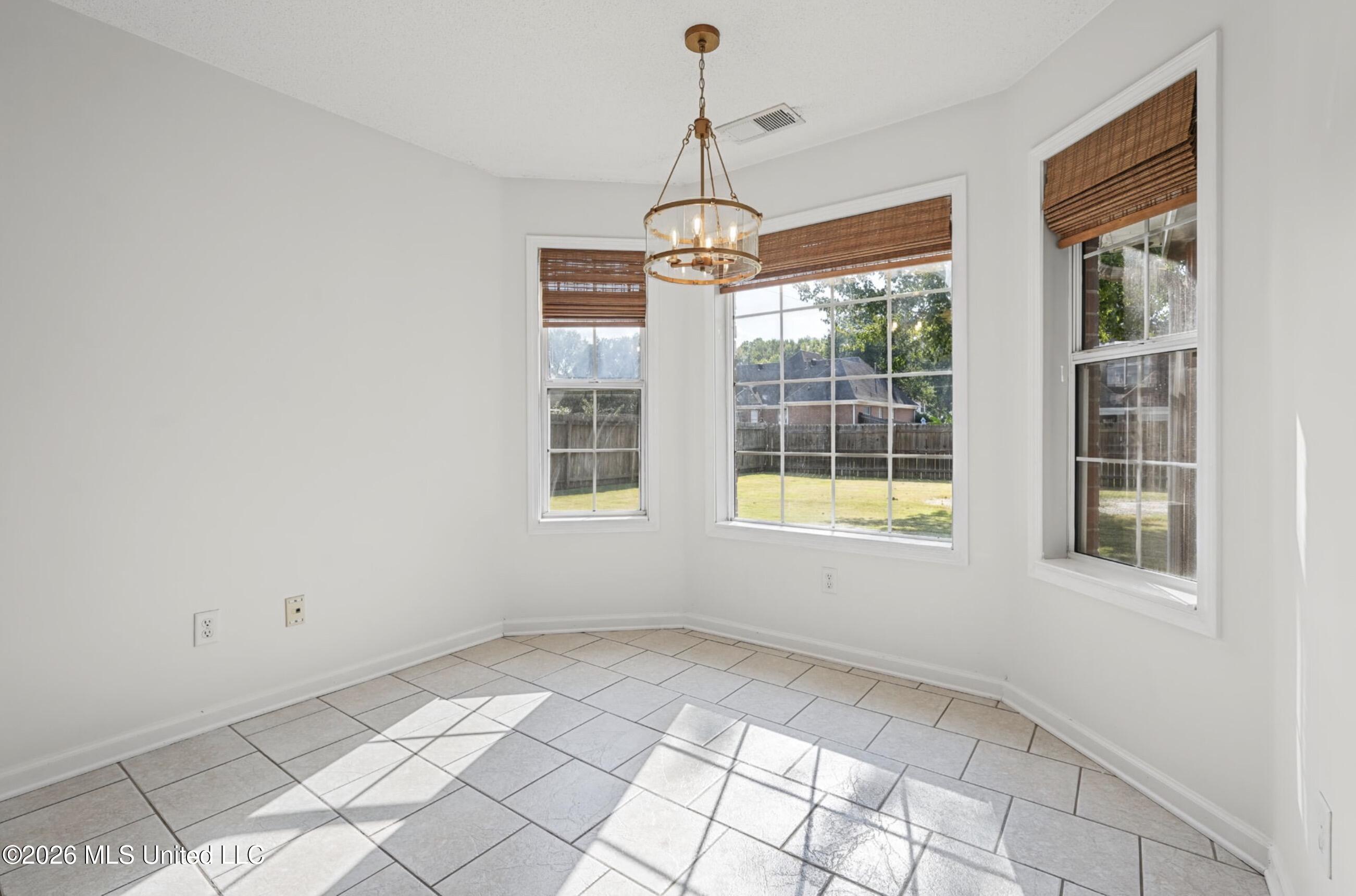 1005 Tara Drive Property Photo 11