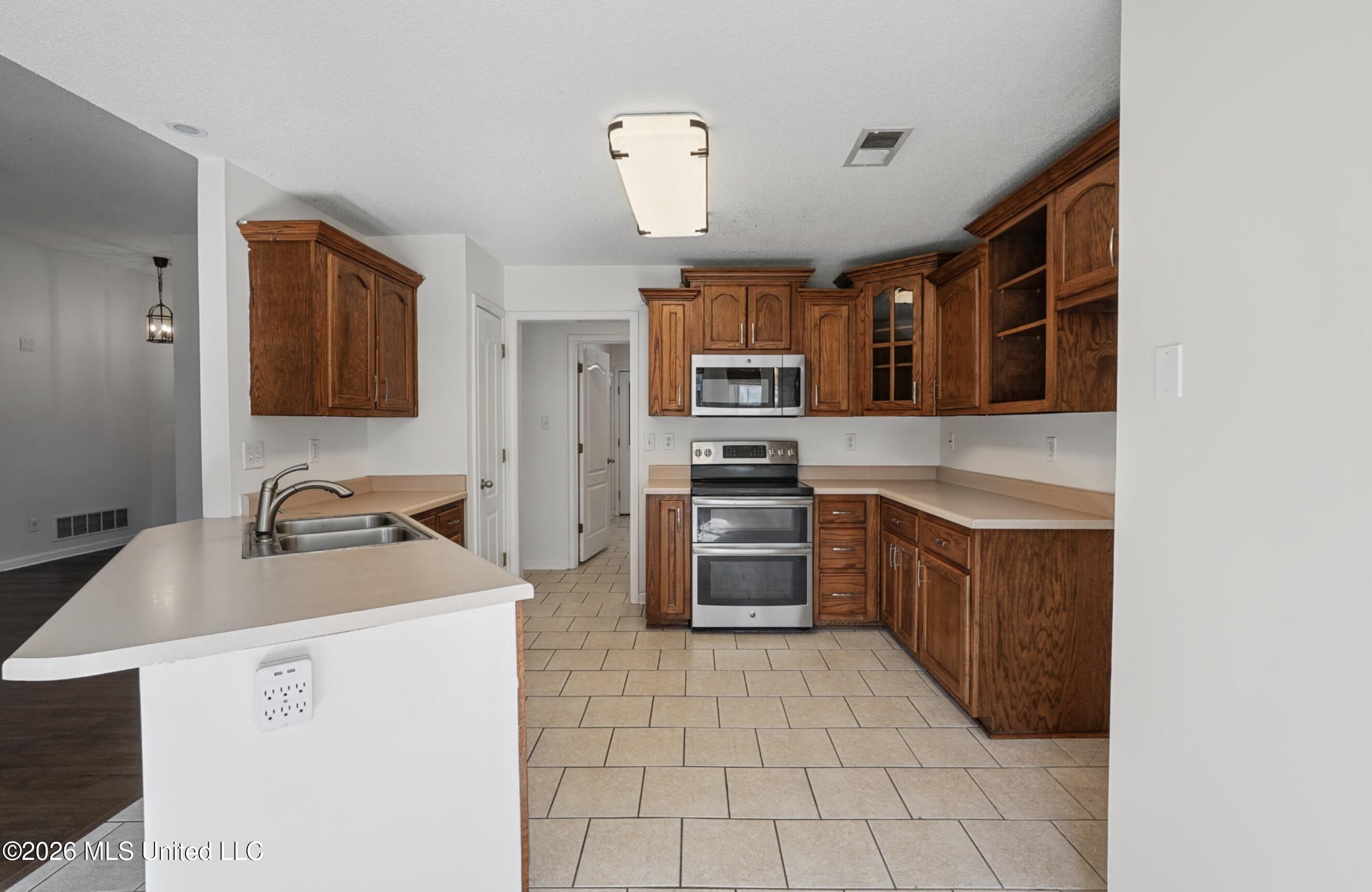 1005 Tara Drive Property Photo 12