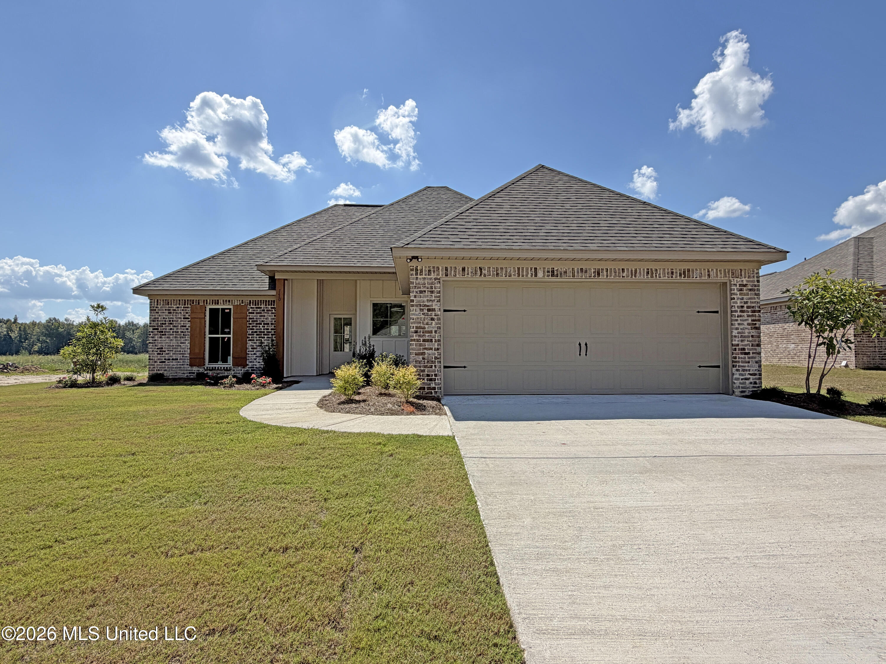 150 Stapleton Drive Property Photo 2